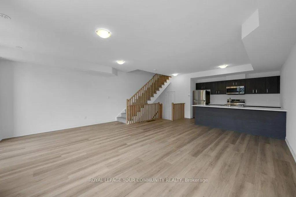 Photo 16 of 21 Red Maple Lane, Barrie, Innis-Shore — HOMEH