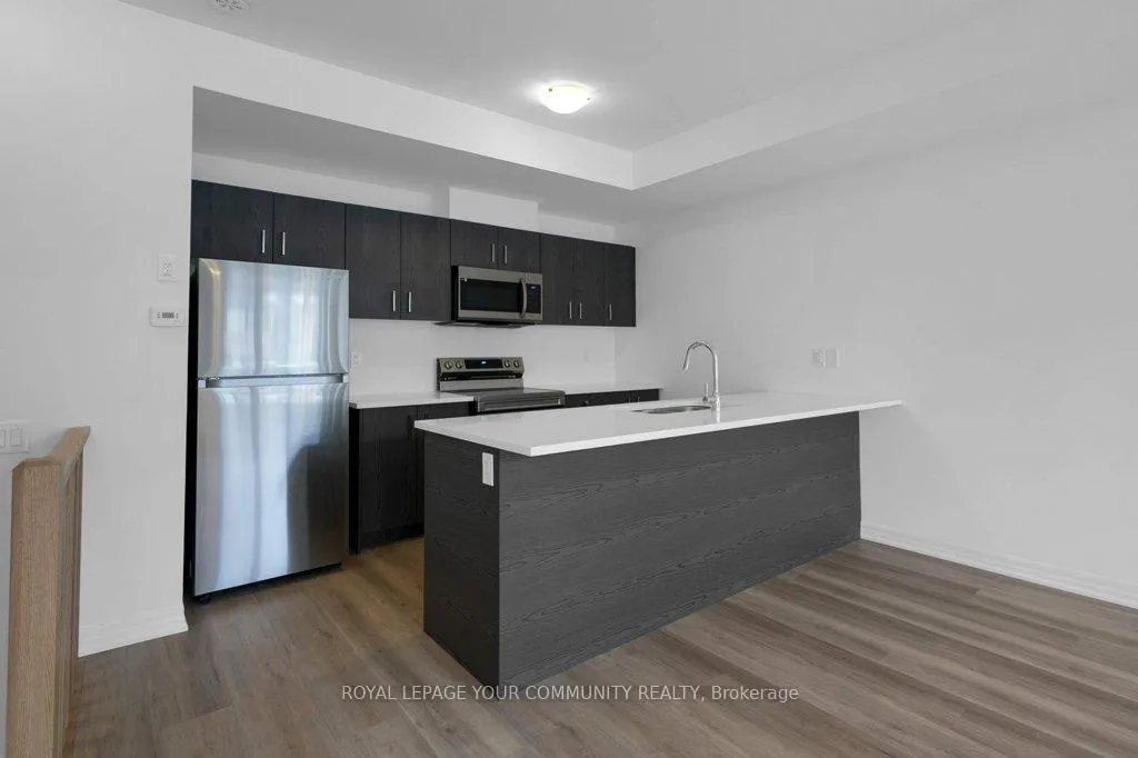 Photo 19 of 21 Red Maple Lane, Barrie, Innis-Shore — HOMEH