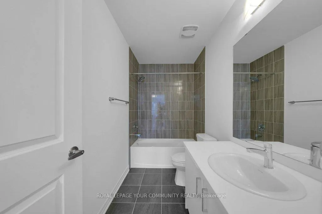 Photo 31 of 21 Red Maple Lane, Barrie, Innis-Shore — HOMEH