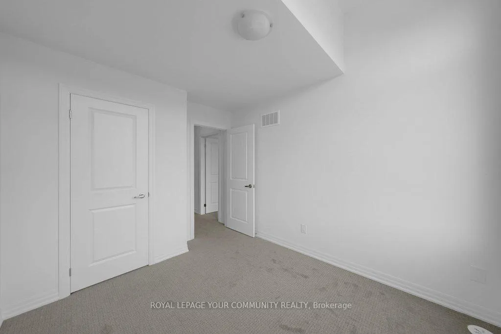 Photo 35 of 21 Red Maple Lane, Barrie, Innis-Shore — HOMEH