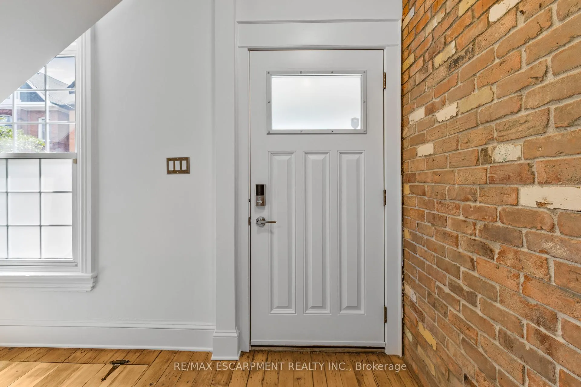 Photo 8 of 20 Tuckett Street, Hamilton, Kirkendall — HOMEH
