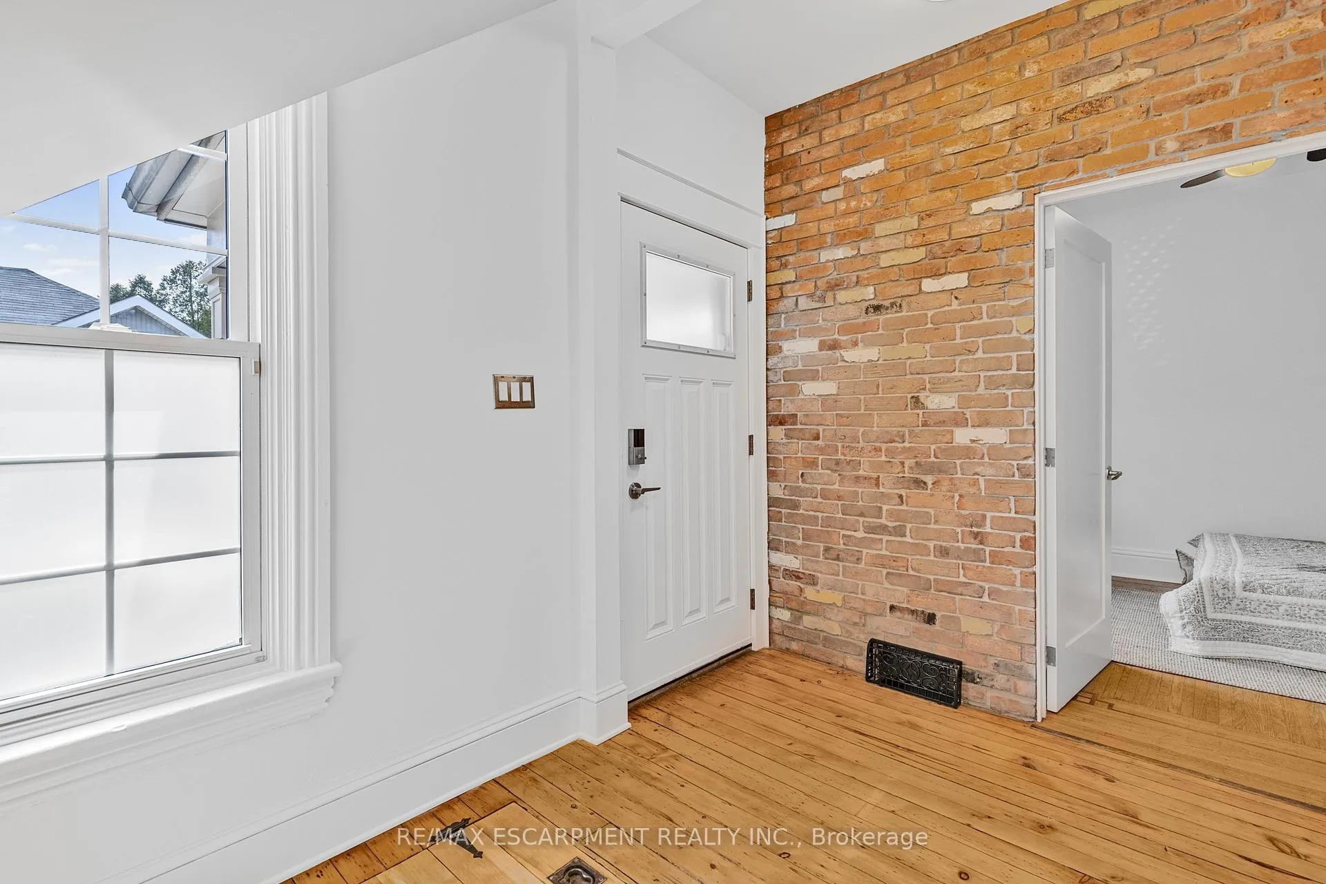 Photo 11 of 20 Tuckett Street, Hamilton, Kirkendall — HOMEH