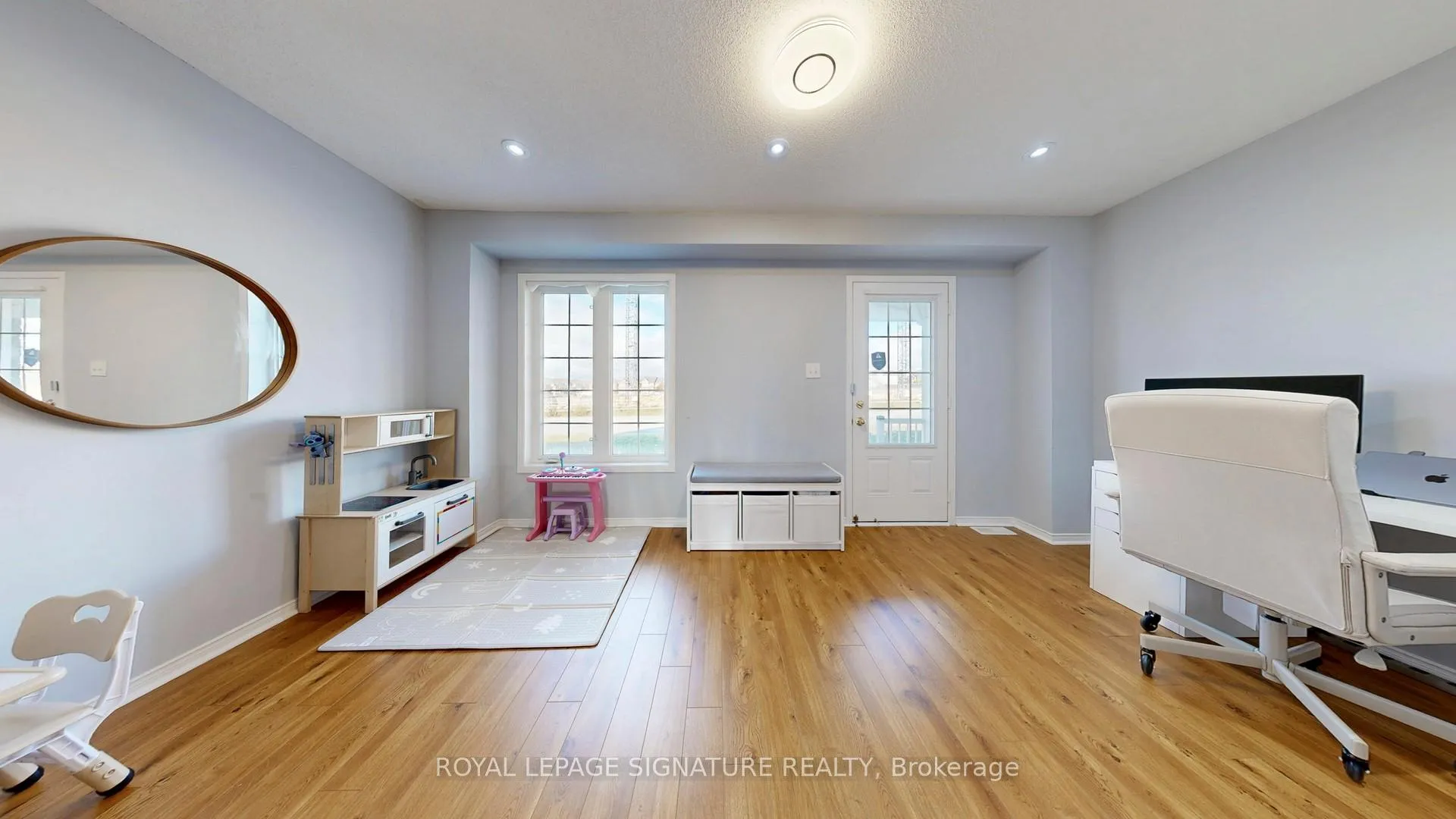 Photo 4 of 459 Rossland Road E, Ajax, Central East — HOMEH