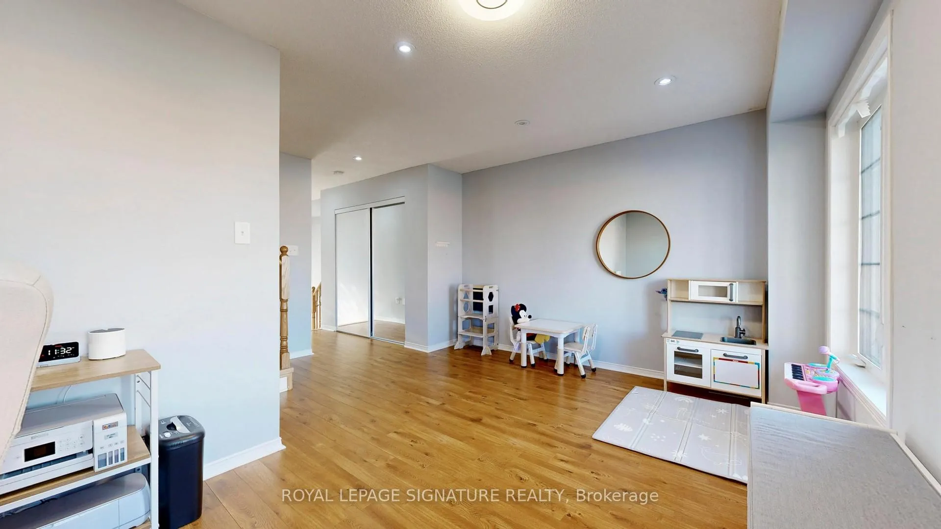 Photo 5 of 459 Rossland Road E, Ajax, Central East — HOMEH