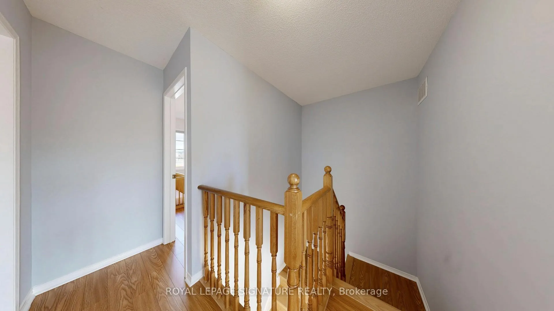 Photo 18 of 459 Rossland Road E, Ajax, Central East — HOMEH