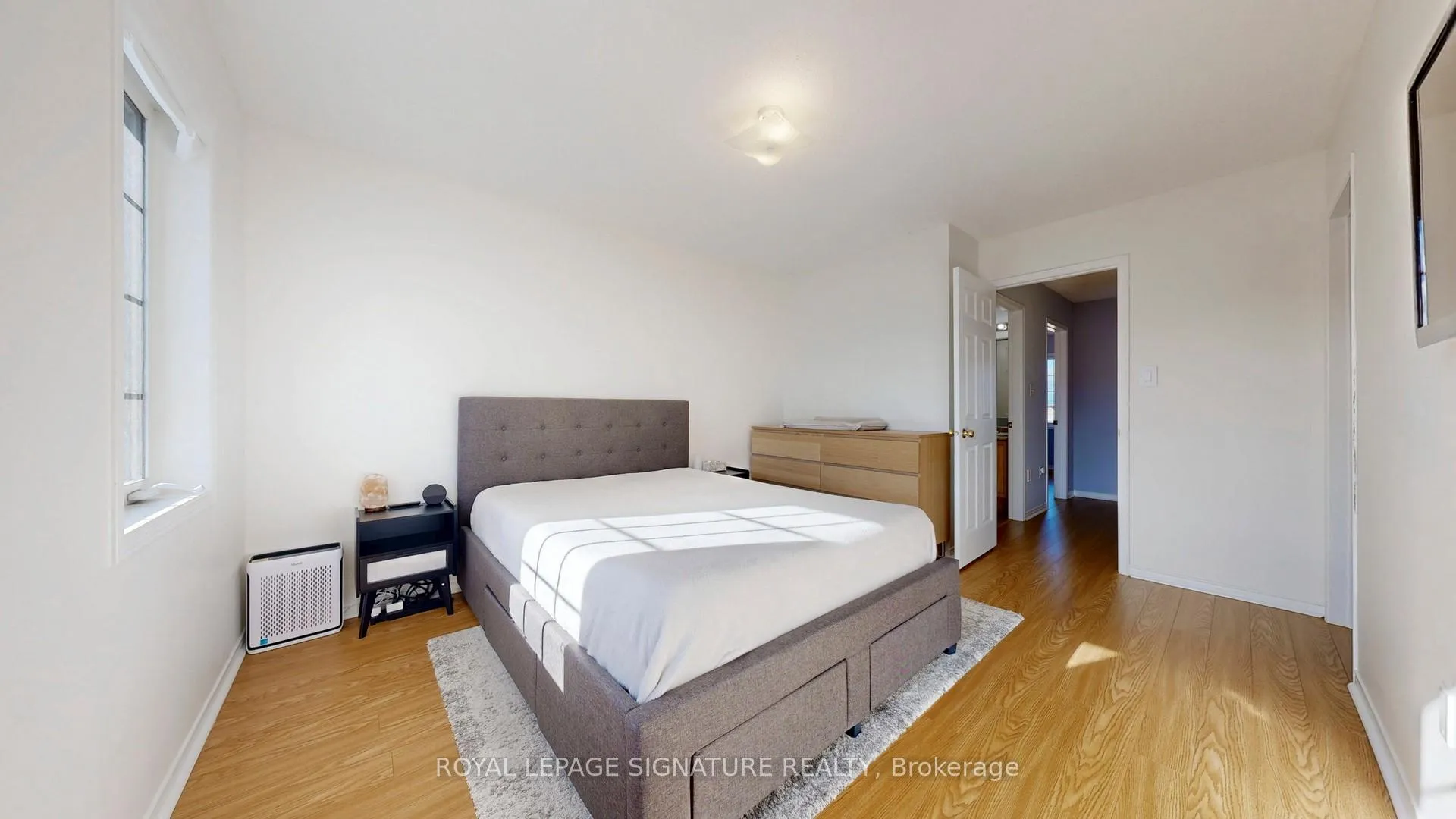 Photo 20 of 459 Rossland Road E, Ajax, Central East — HOMEH