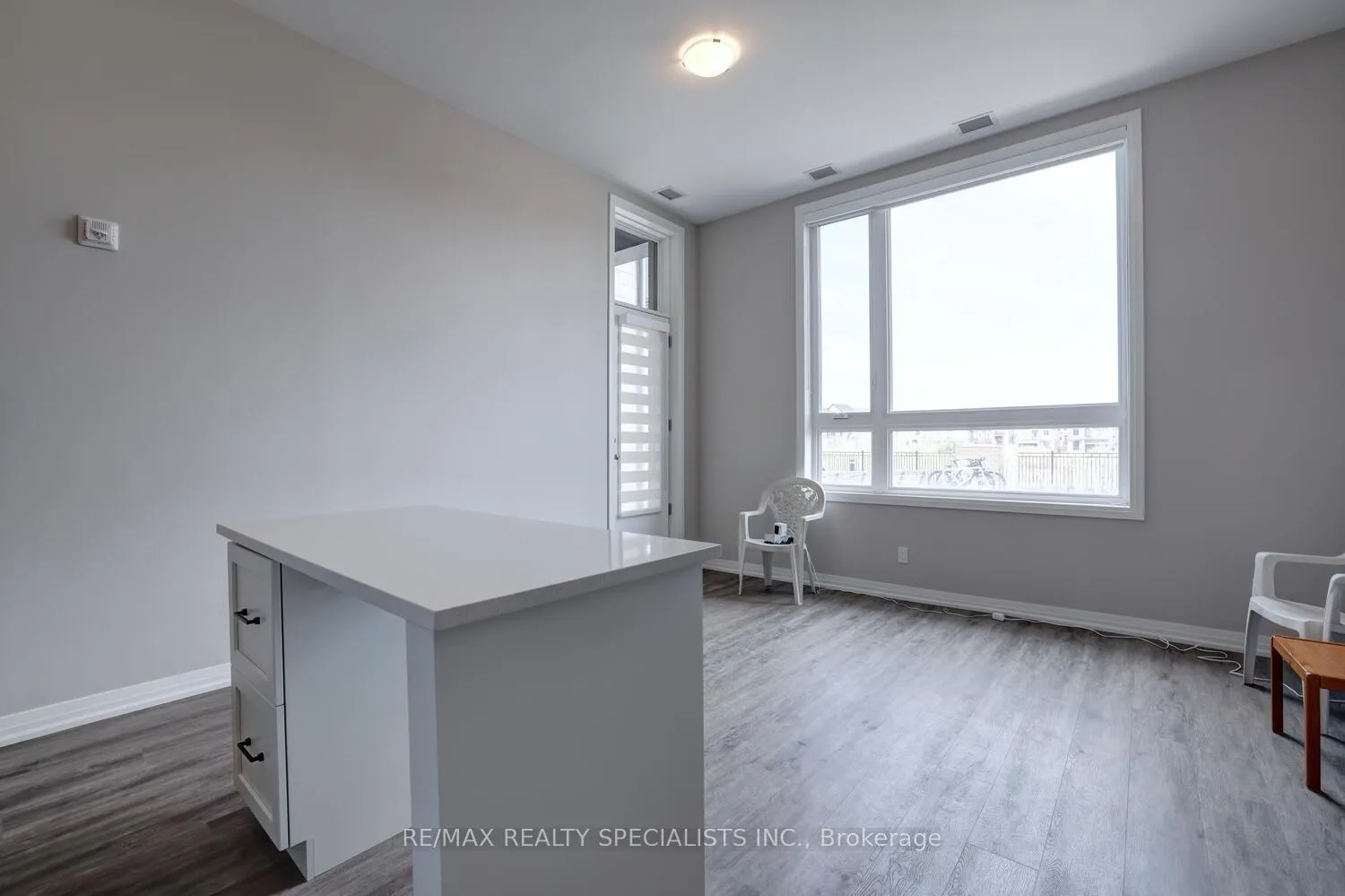 Photo 13 of Unit 101, 3265 Carding Mill Trail, Oakville, Glenorchy — HOMEH