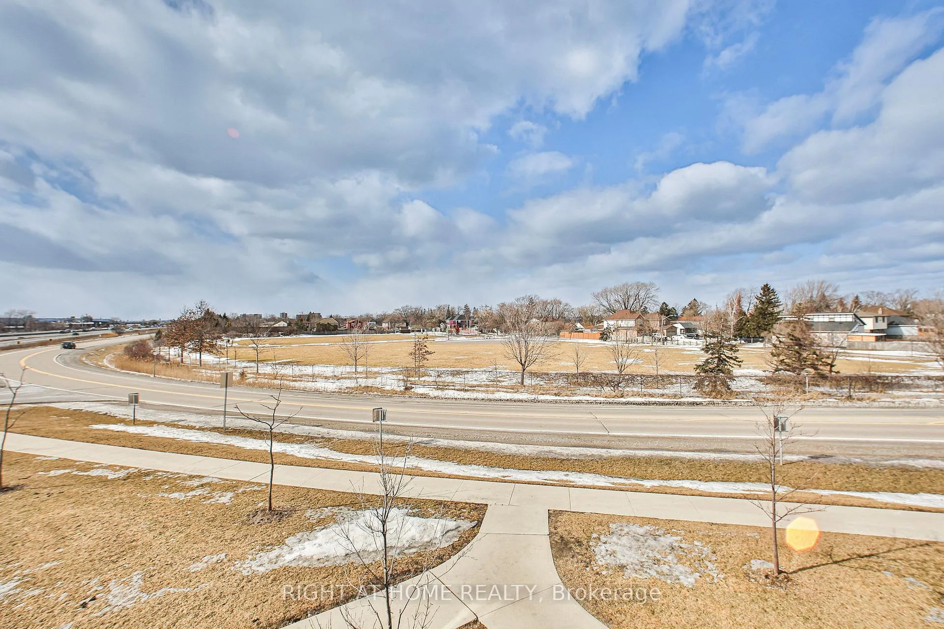 Photo 19 of Unit 102, 590 North Service Road, Hamilton, Lakeshore — HOMEH