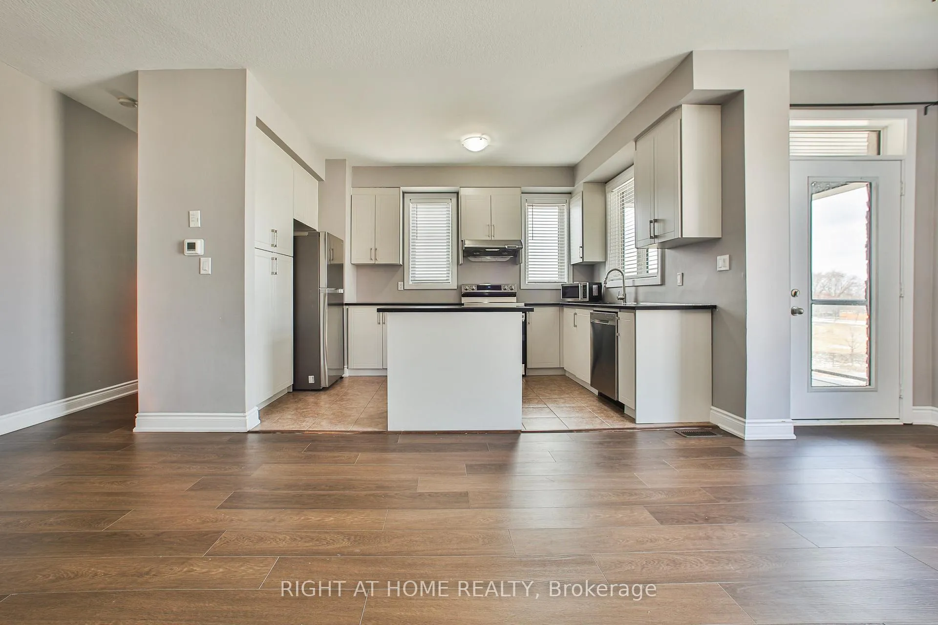 Photo 20 of Unit 102, 590 North Service Road, Hamilton, Lakeshore — HOMEH