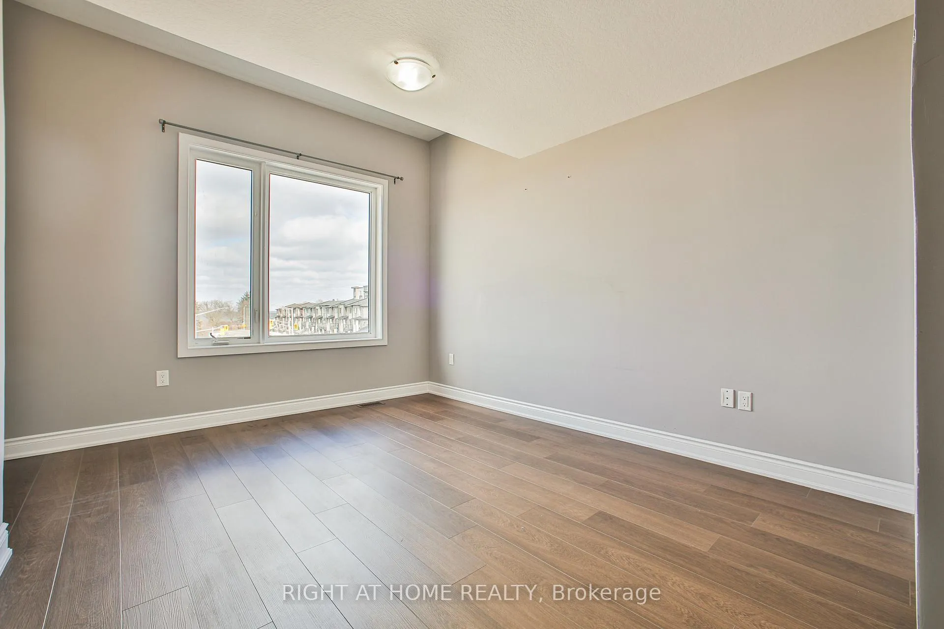 Photo 30 of Unit 102, 590 North Service Road, Hamilton, Lakeshore — HOMEH
