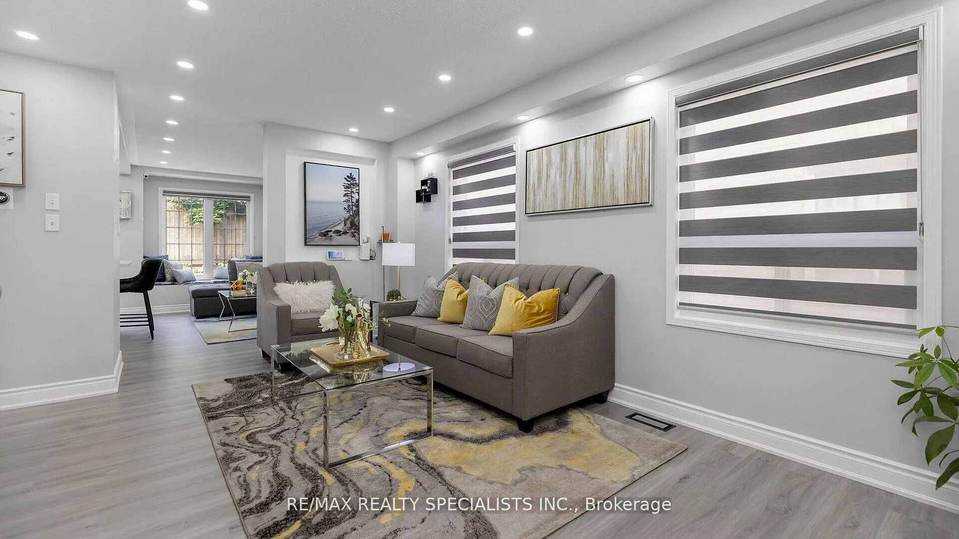 Photo 6 of 48 Ridgefield Court, Brampton, Vales of Castlemore — HOMEH