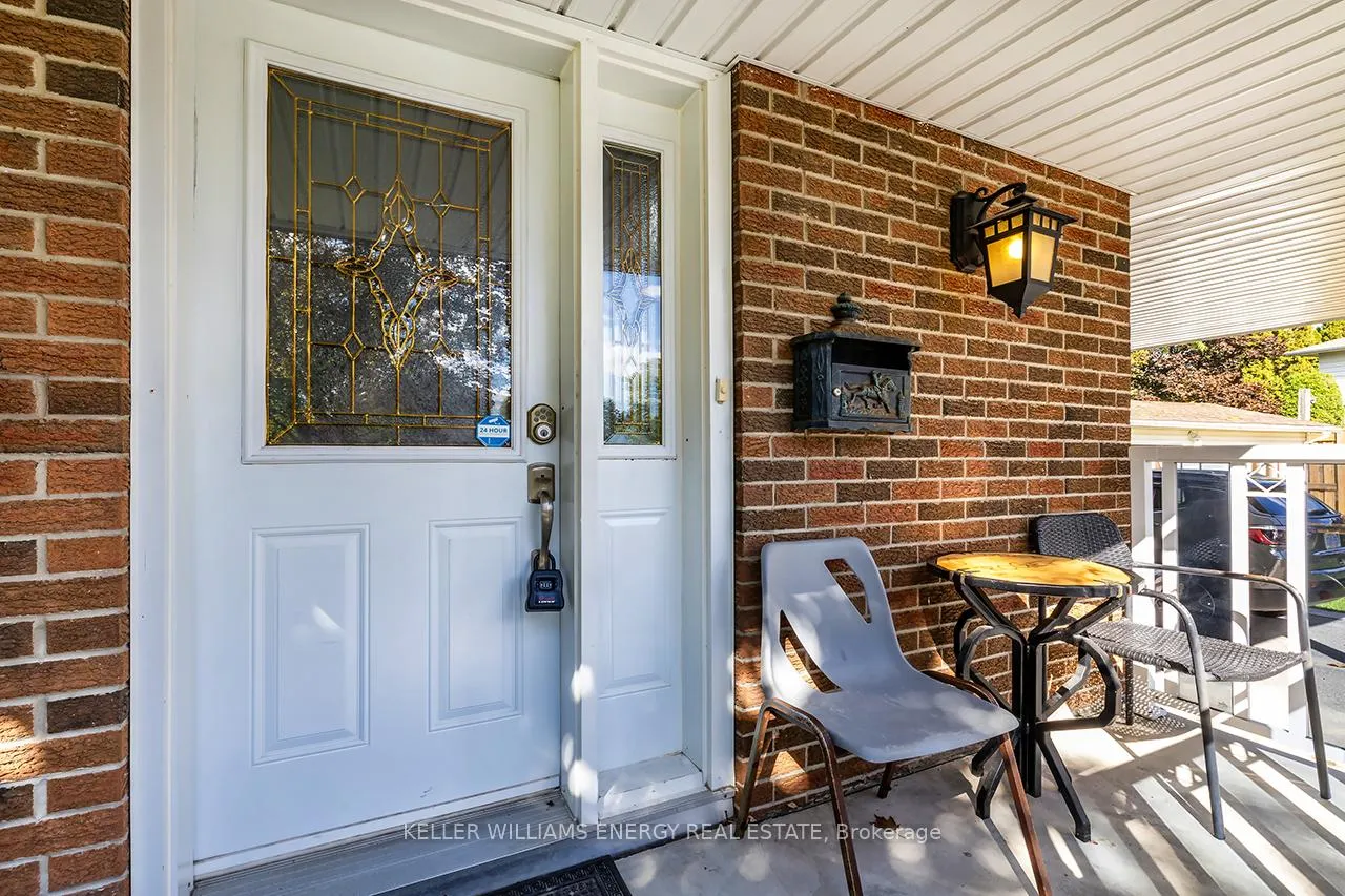 Photo 3 of 416 Mayfair Avenue, Oshawa, Centennial — HOMEH