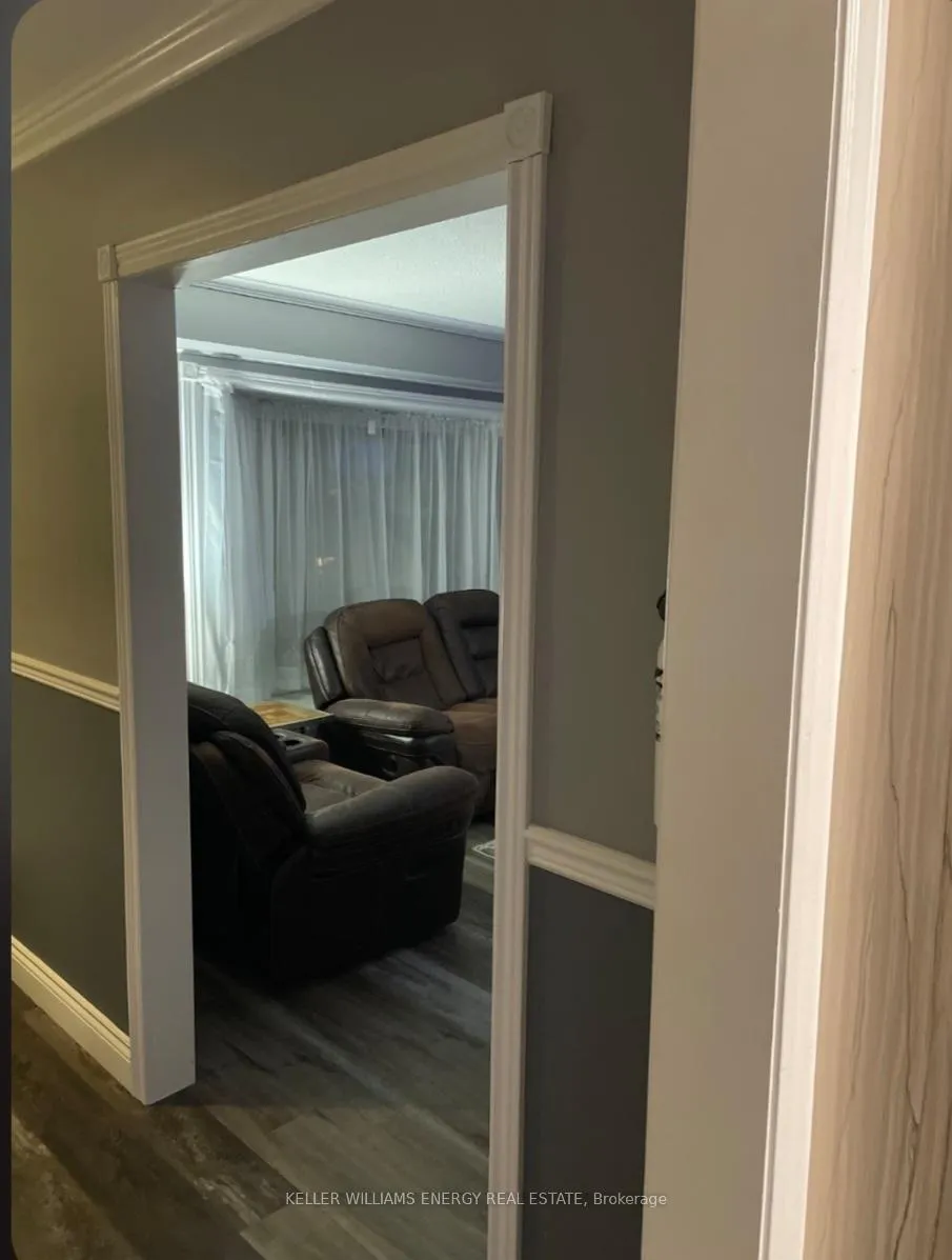 Photo 6 of 416 Mayfair Avenue, Oshawa, Centennial — HOMEH