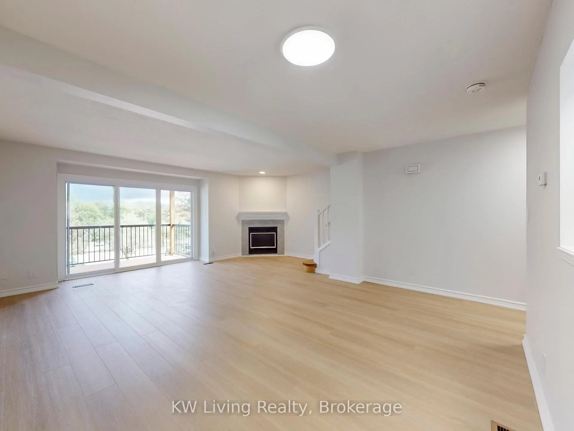 Photo 10 of Unit 18, 250 Keats Way, Waterloo — HOMEH