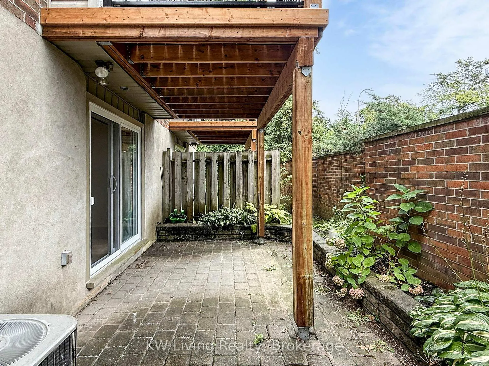 Photo 43 of Unit 18, 250 Keats Way, Waterloo — HOMEH
