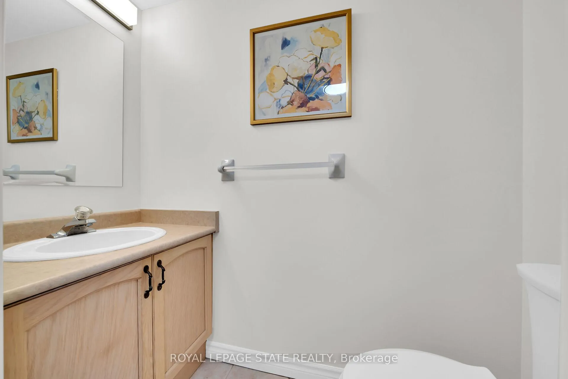 Photo 7 of 49 Morwick Drive, Hamilton, Ancaster — HOMEH