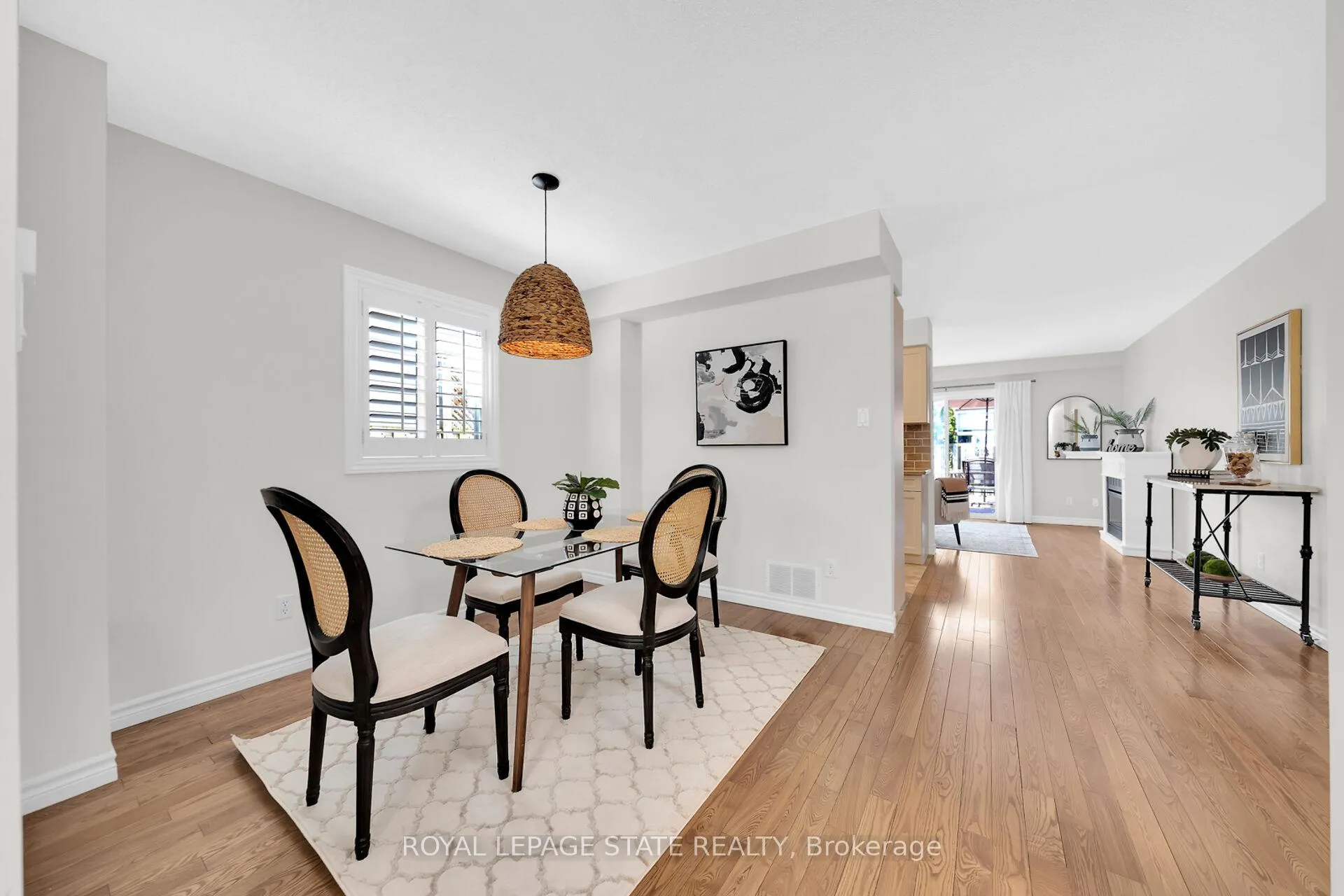 Photo 9 of 49 Morwick Drive, Hamilton, Ancaster — HOMEH