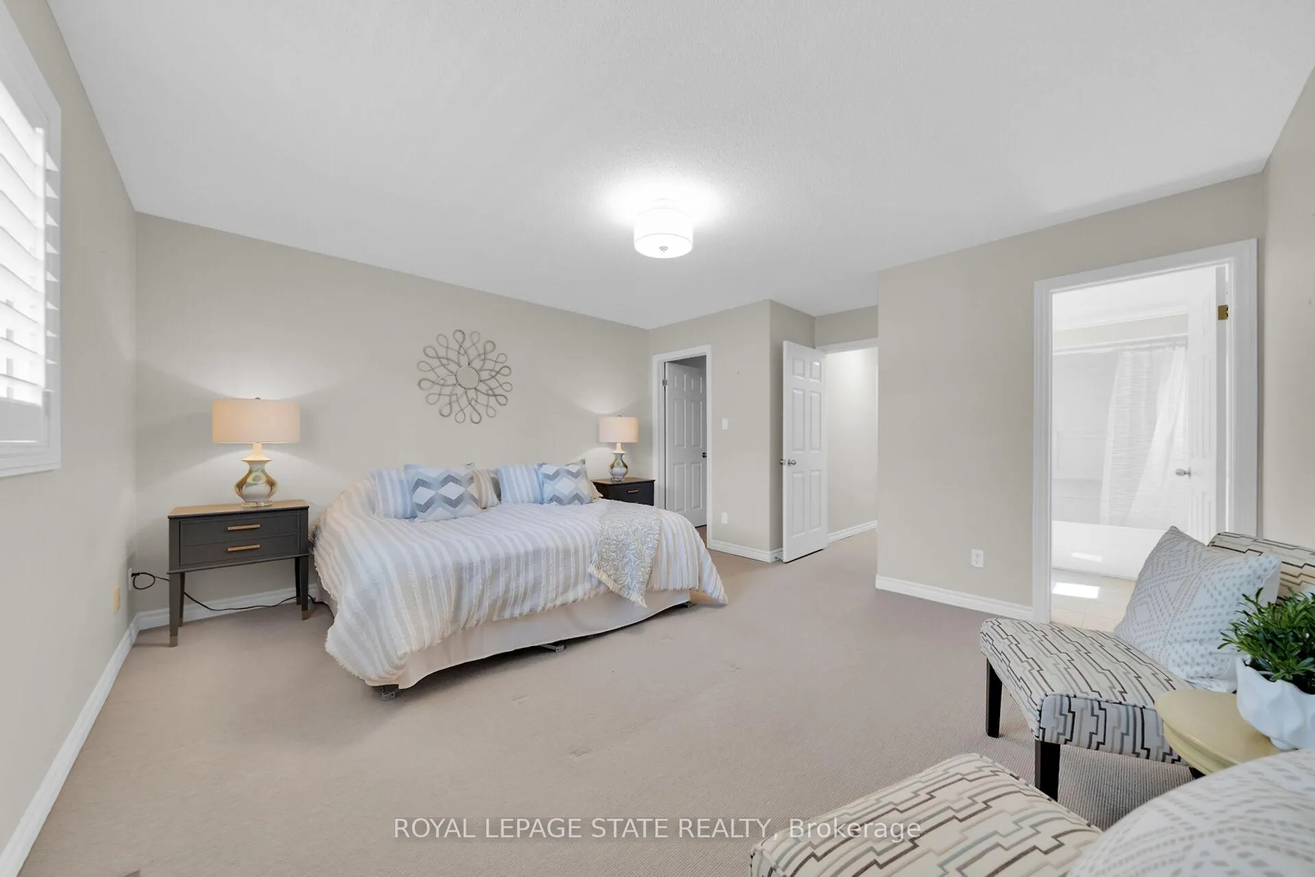Photo 32 of 49 Morwick Drive, Hamilton, Ancaster — HOMEH
