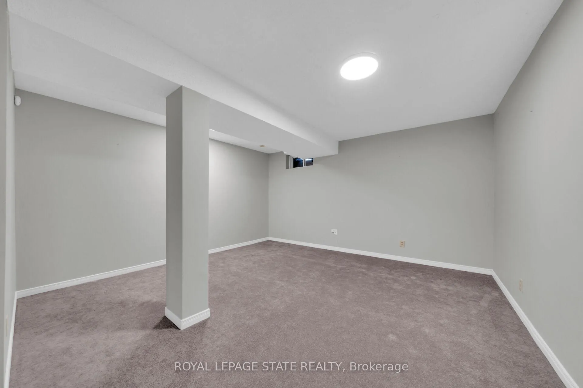 Photo 37 of 49 Morwick Drive, Hamilton, Ancaster — HOMEH