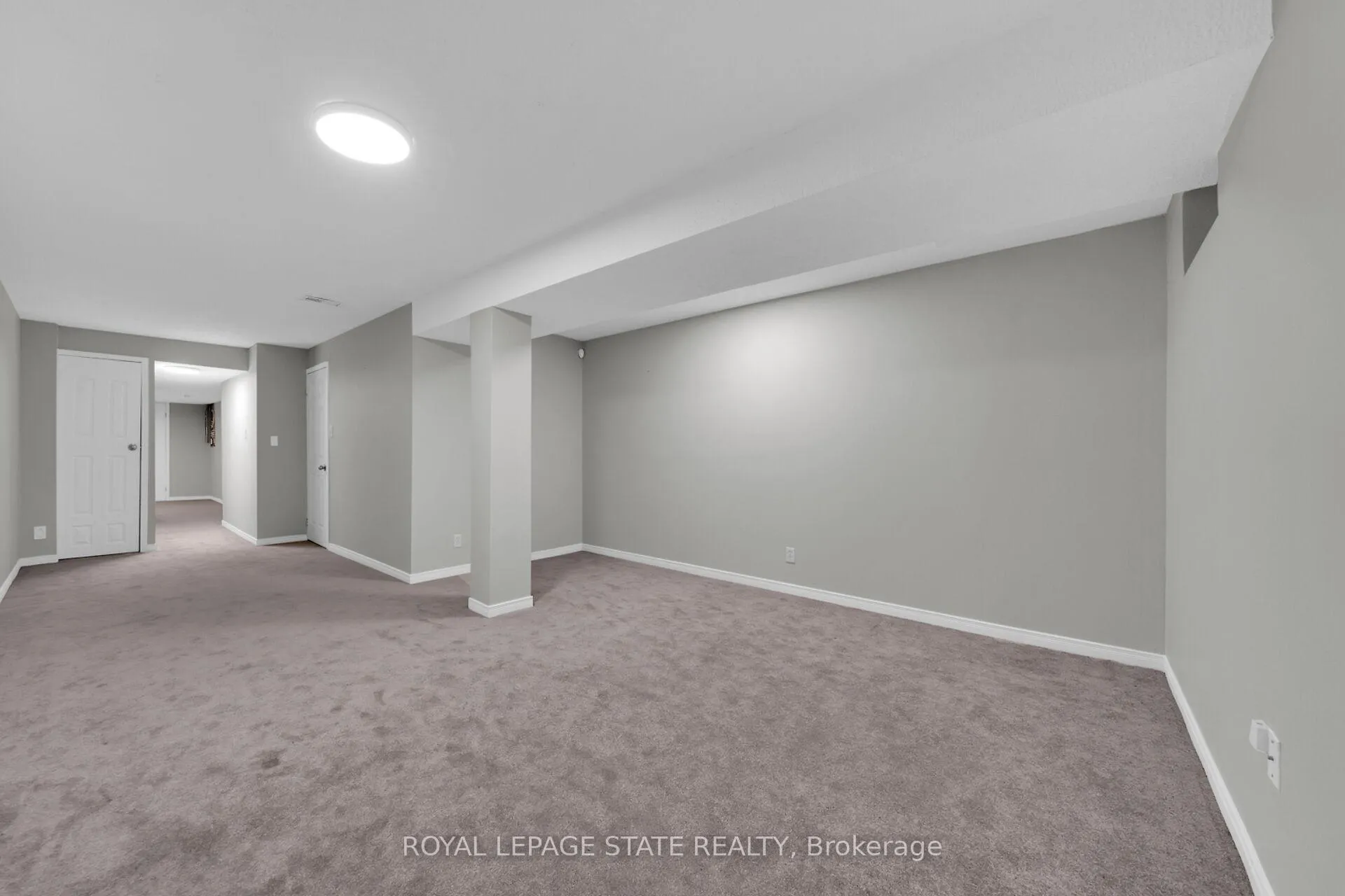 Photo 38 of 49 Morwick Drive, Hamilton, Ancaster — HOMEH