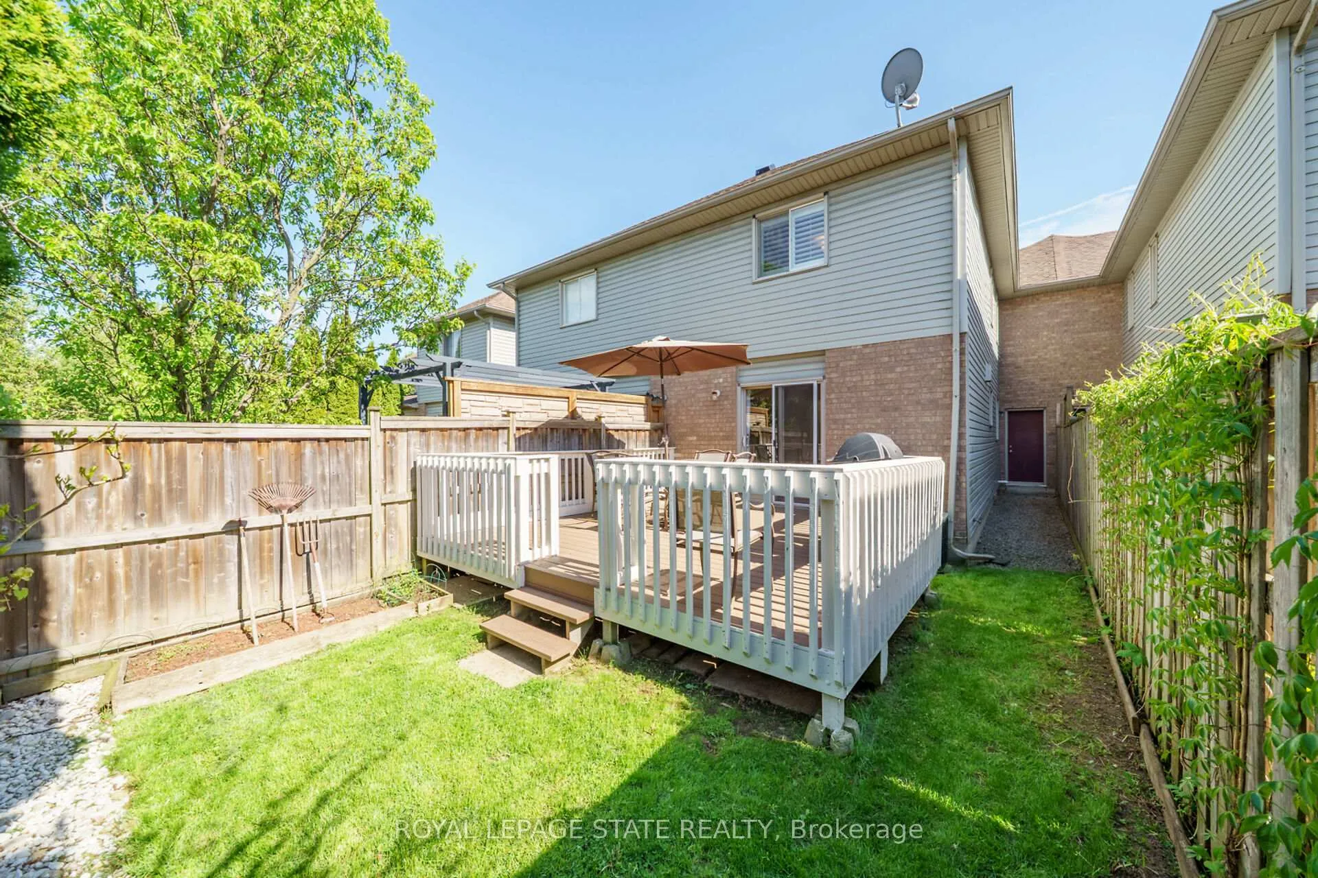 Photo 45 of 49 Morwick Drive, Hamilton, Ancaster — HOMEH