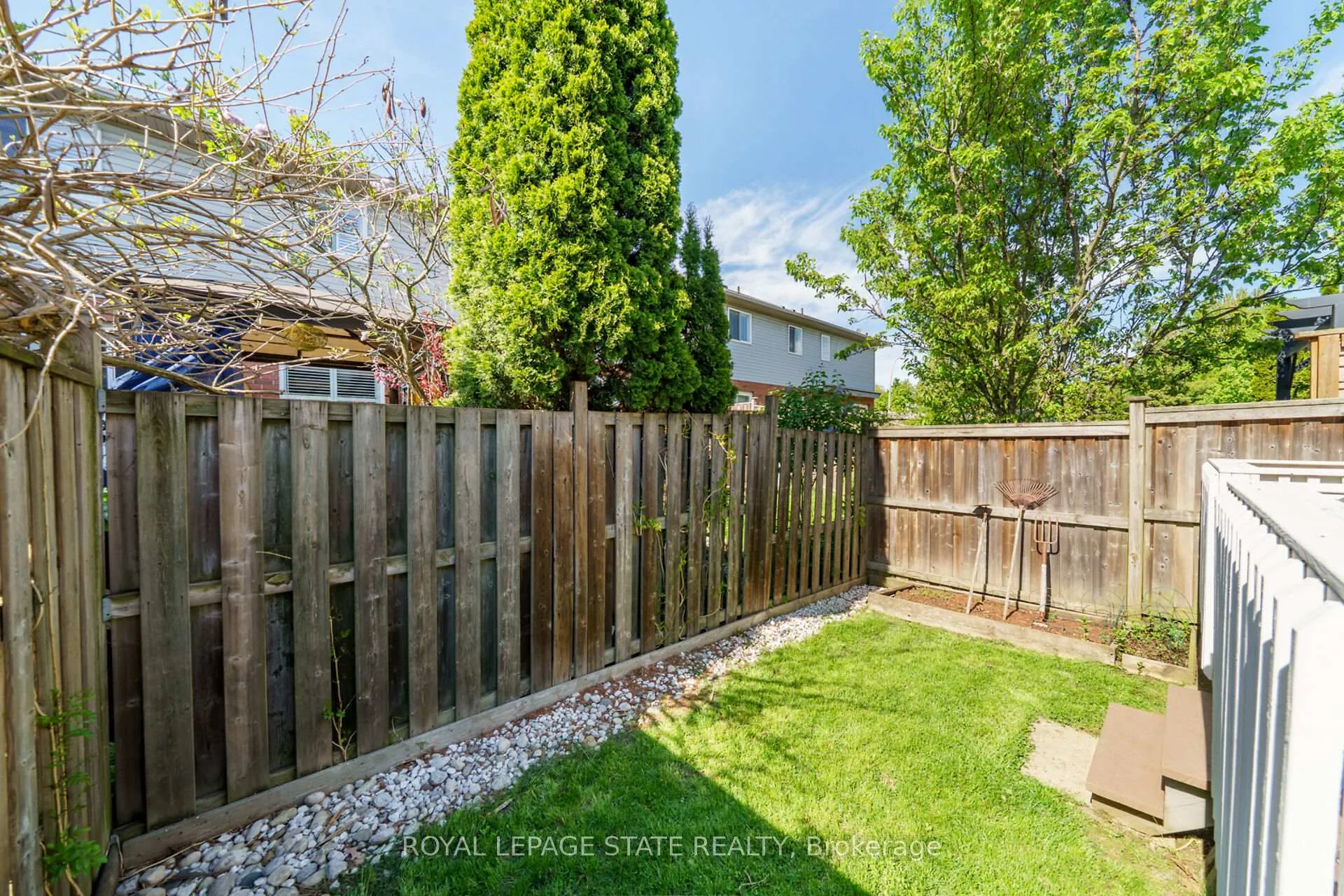 Photo 50 of 49 Morwick Drive, Hamilton, Ancaster — HOMEH