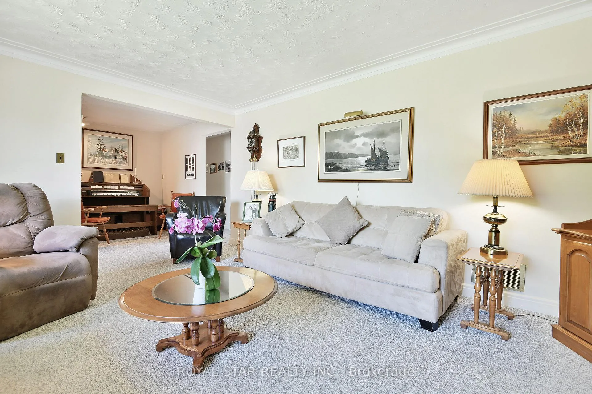 Photo 7 of 84 St Claire Avenue, Ottawa, Meadowlands/St. Claire Gardens — HOMEH