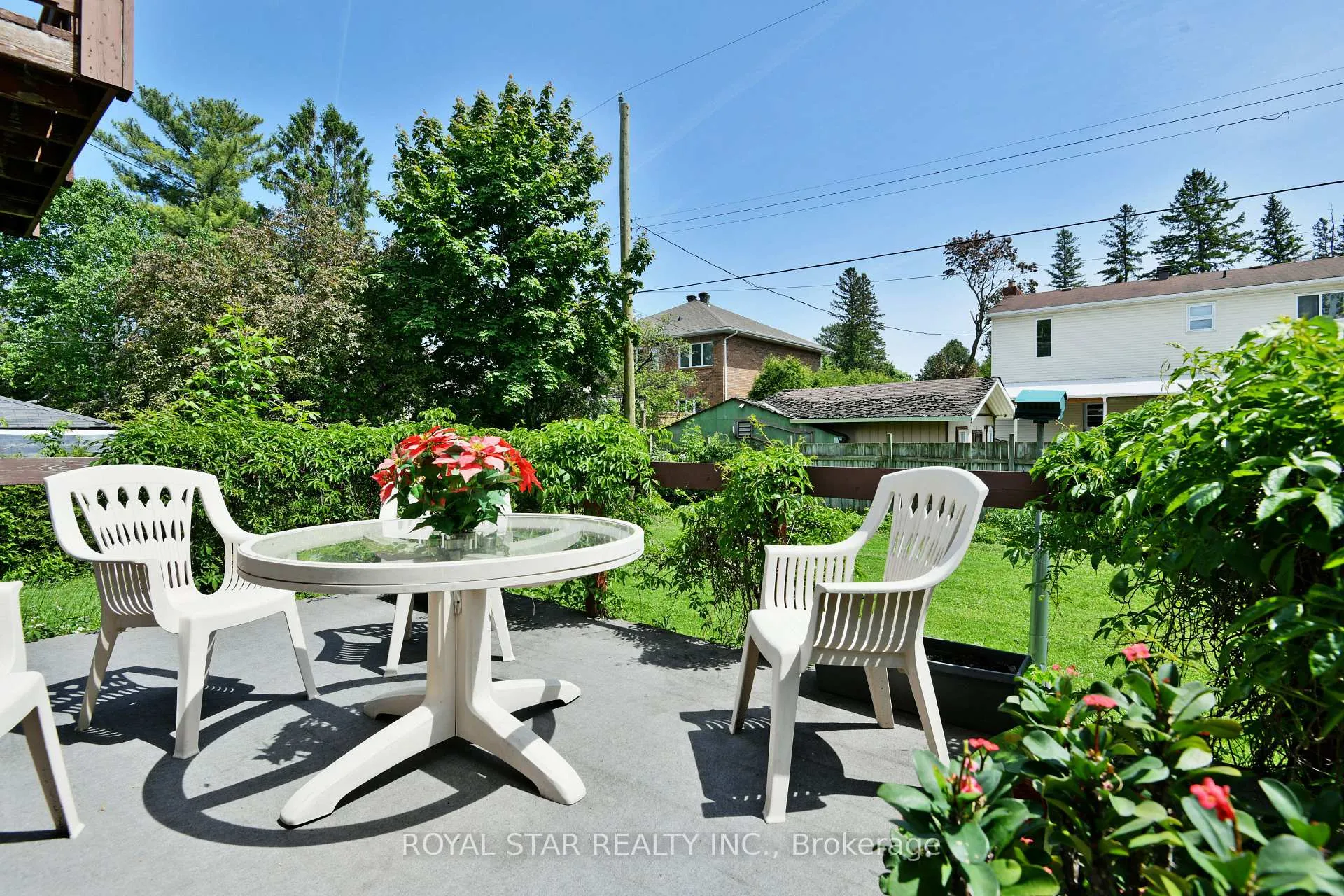 Photo 11 of 84 St Claire Avenue, Ottawa, Meadowlands/St. Claire Gardens — HOMEH
