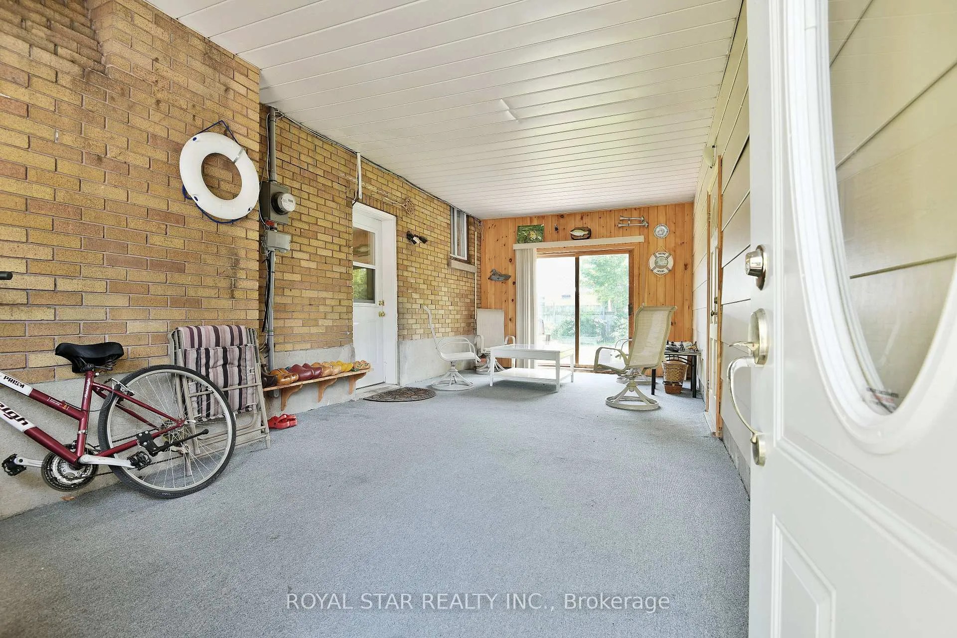 Photo 27 of 84 St Claire Avenue, Ottawa, Meadowlands/St. Claire Gardens — HOMEH