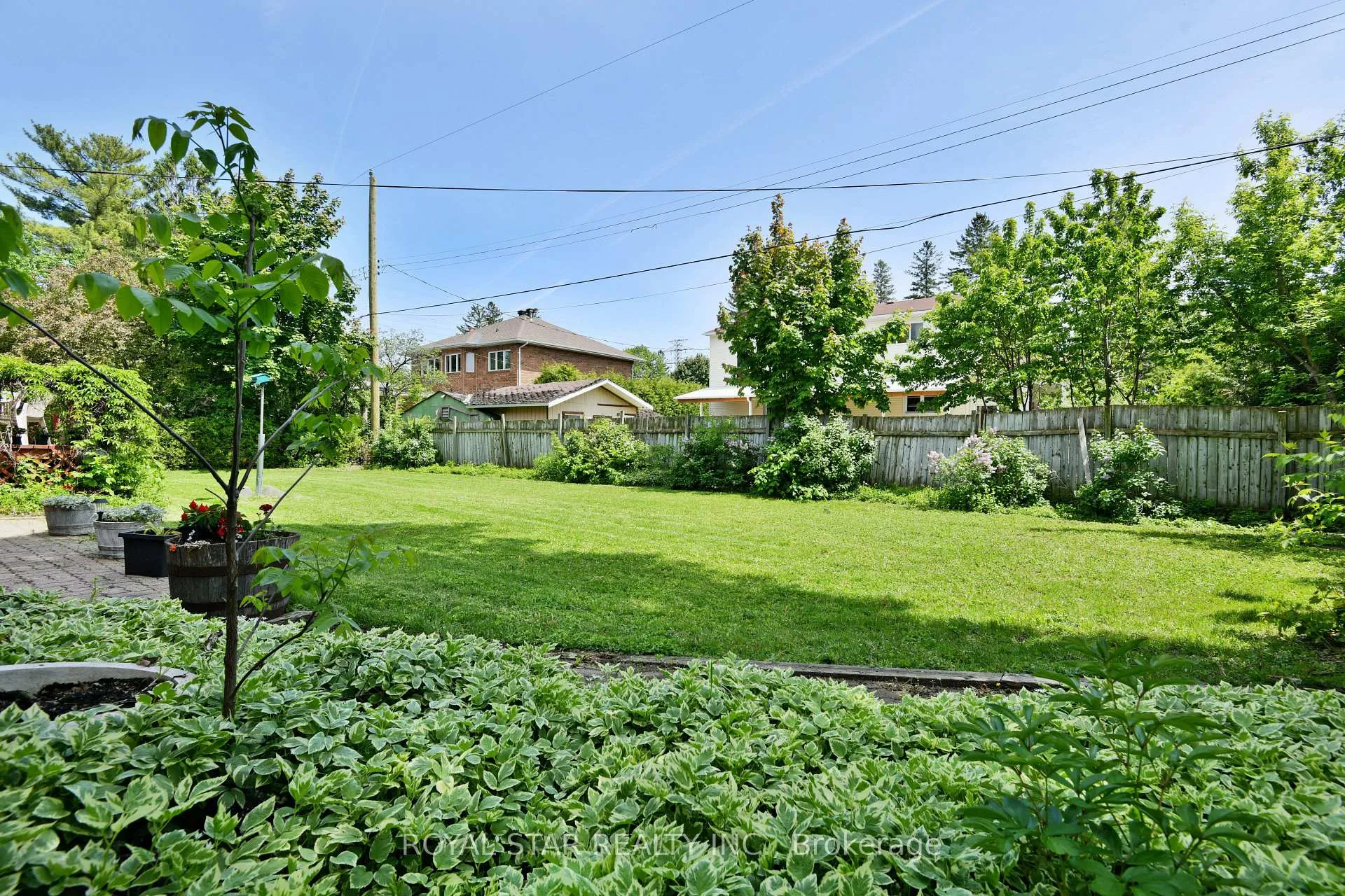 Photo 29 of 84 St Claire Avenue, Ottawa, Meadowlands/St. Claire Gardens — HOMEH