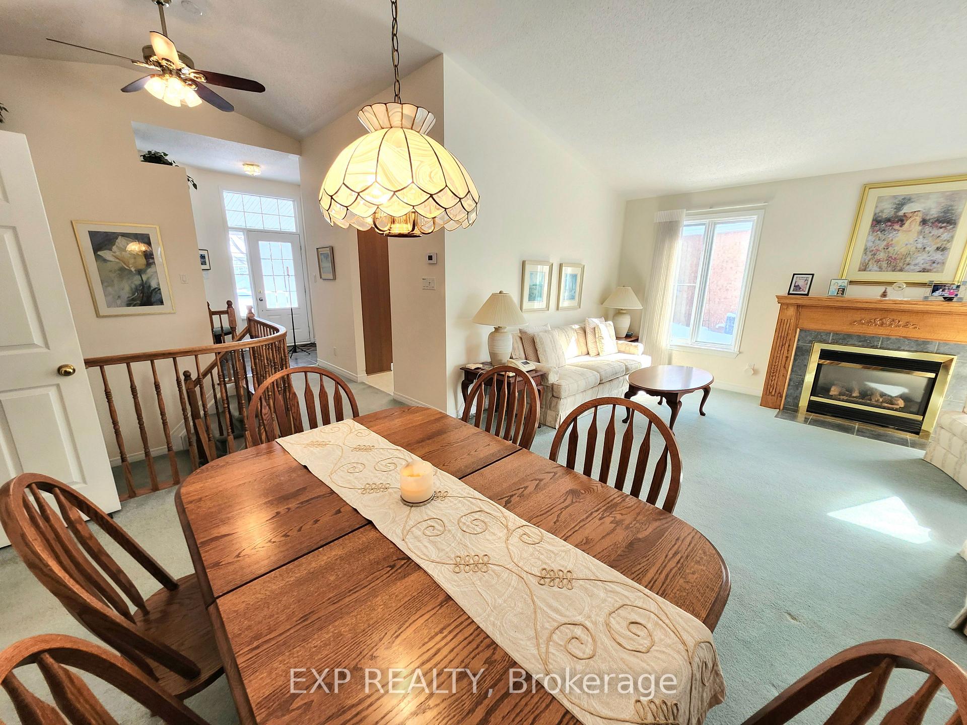 Photo 9 of 4453 Bittersweet Place, Ottawa, Riverside South/Gloucester Glen — HOMEH