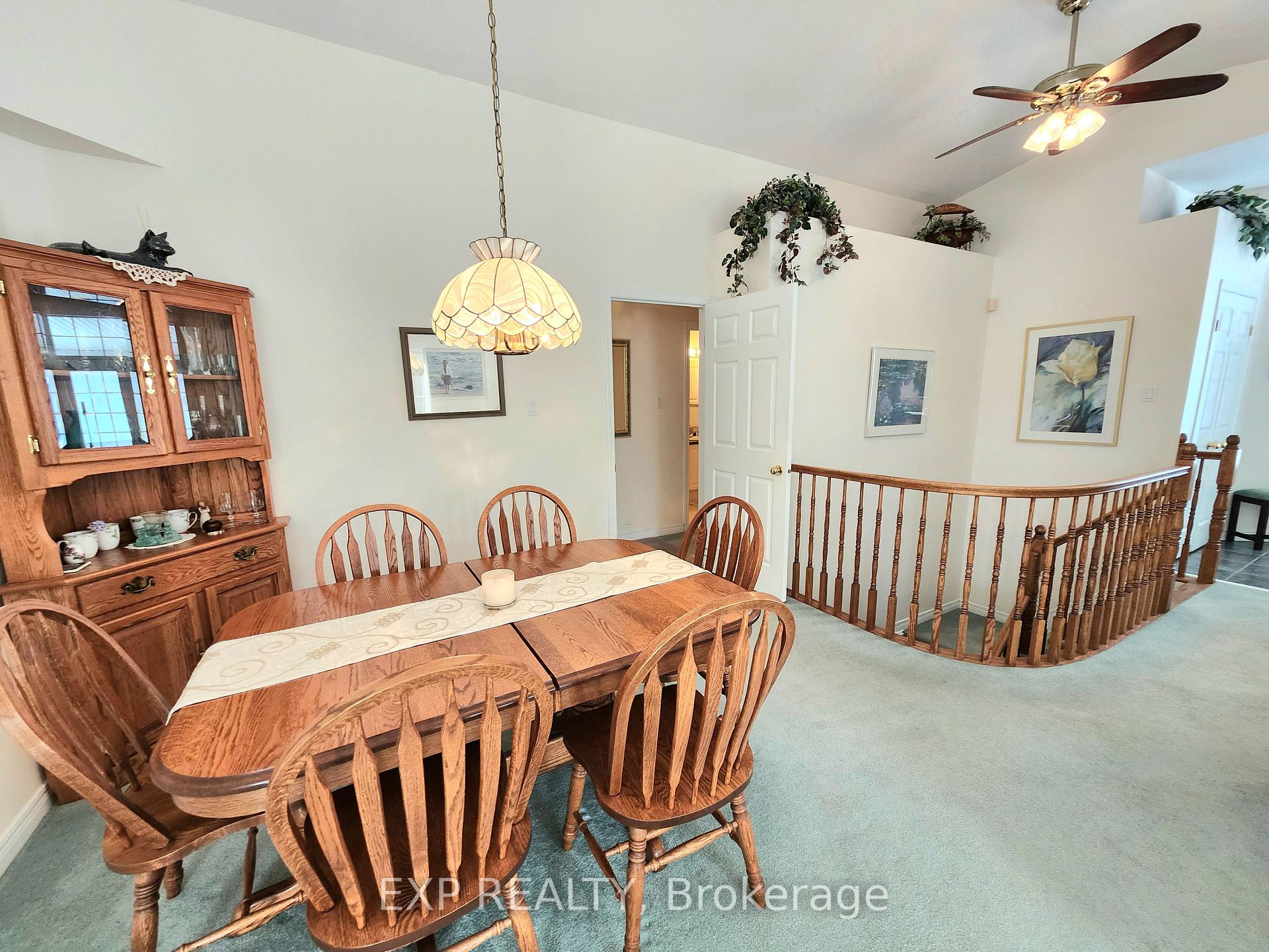 Photo 11 of 4453 Bittersweet Place, Ottawa, Riverside South/Gloucester Glen — HOMEH
