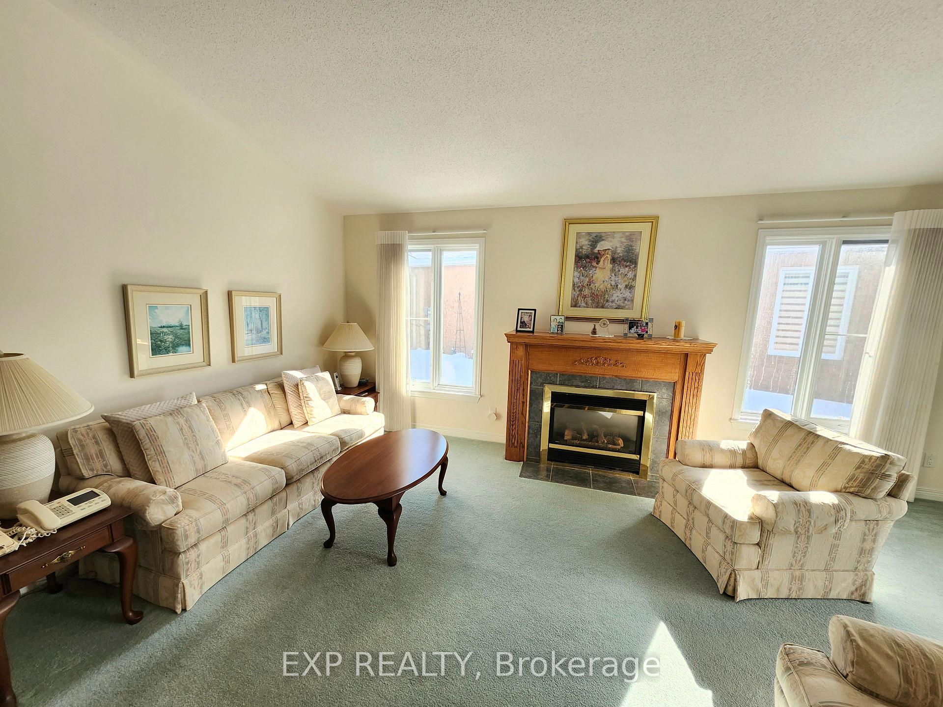 Photo 12 of 4453 Bittersweet Place, Ottawa, Riverside South/Gloucester Glen — HOMEH