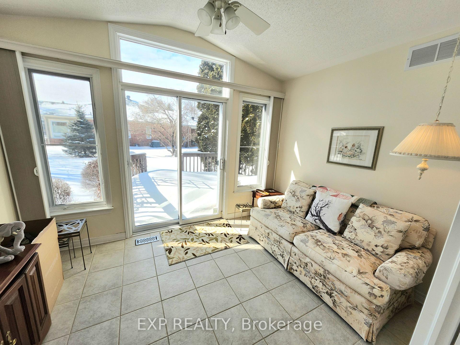 Photo 15 of 4453 Bittersweet Place, Ottawa, Riverside South/Gloucester Glen — HOMEH