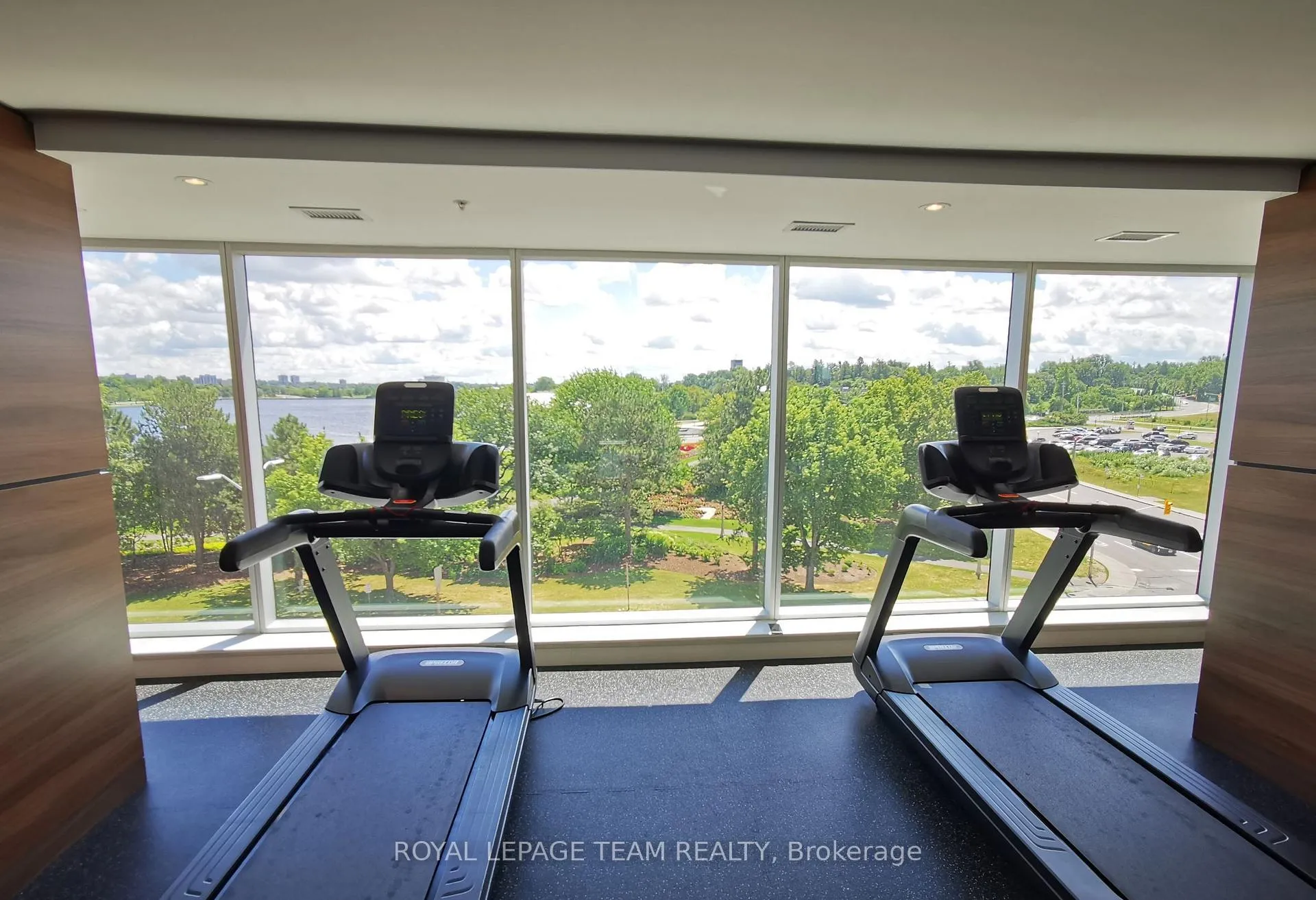 Photo 3 of Unit 1502, 805 Carling Avenue, Ottawa, West Centre Town — HOMEH