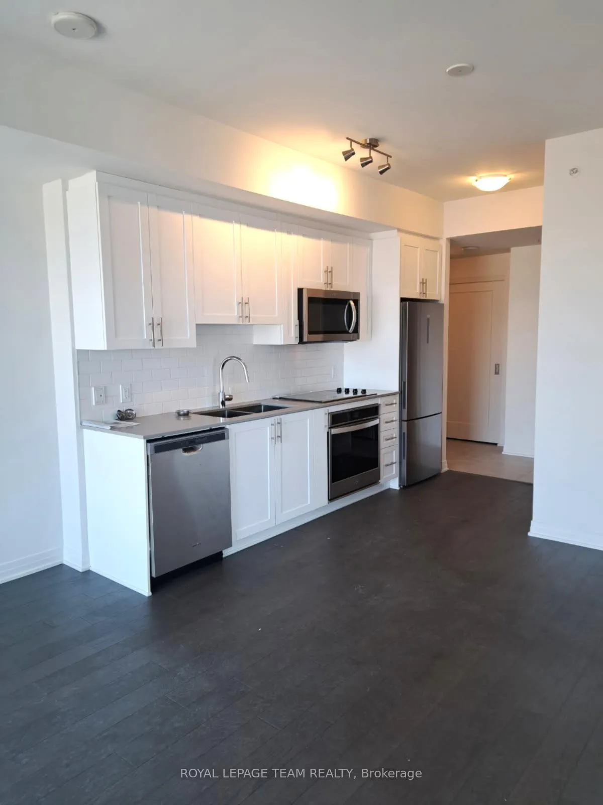 Photo 10 of Unit 1502, 805 Carling Avenue, Ottawa, West Centre Town — HOMEH