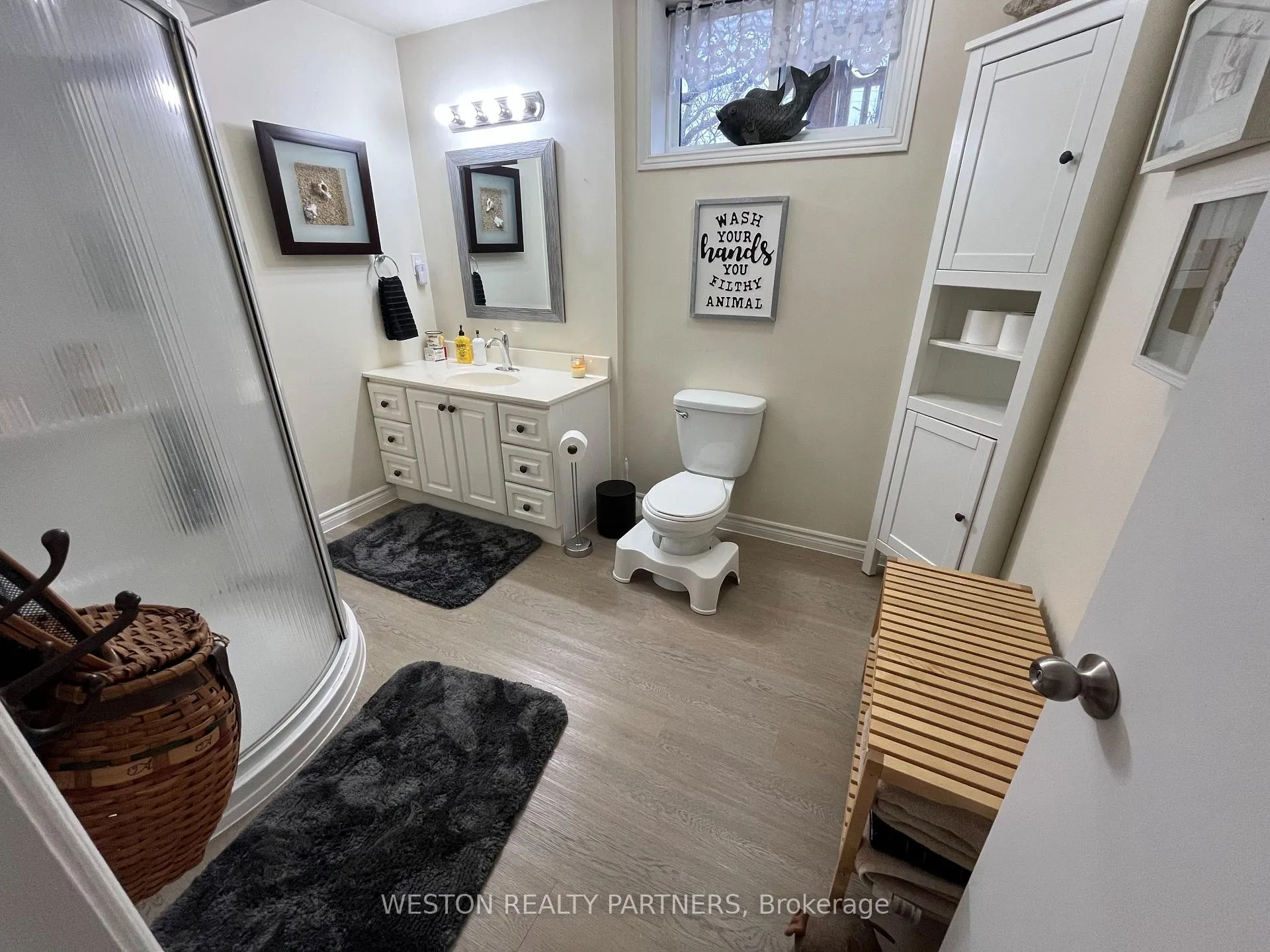 Photo 14 of 52 Debora Drive, Grimsby, Grimsby East — HOMEH
