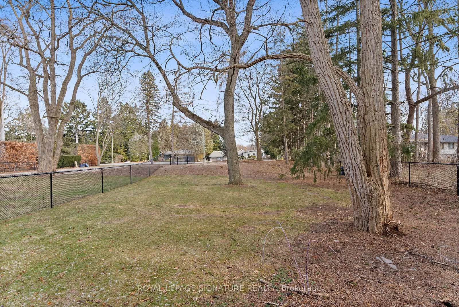Photo 9 of 38B Dove Lane, Markham, Thornhill — HOMEH
