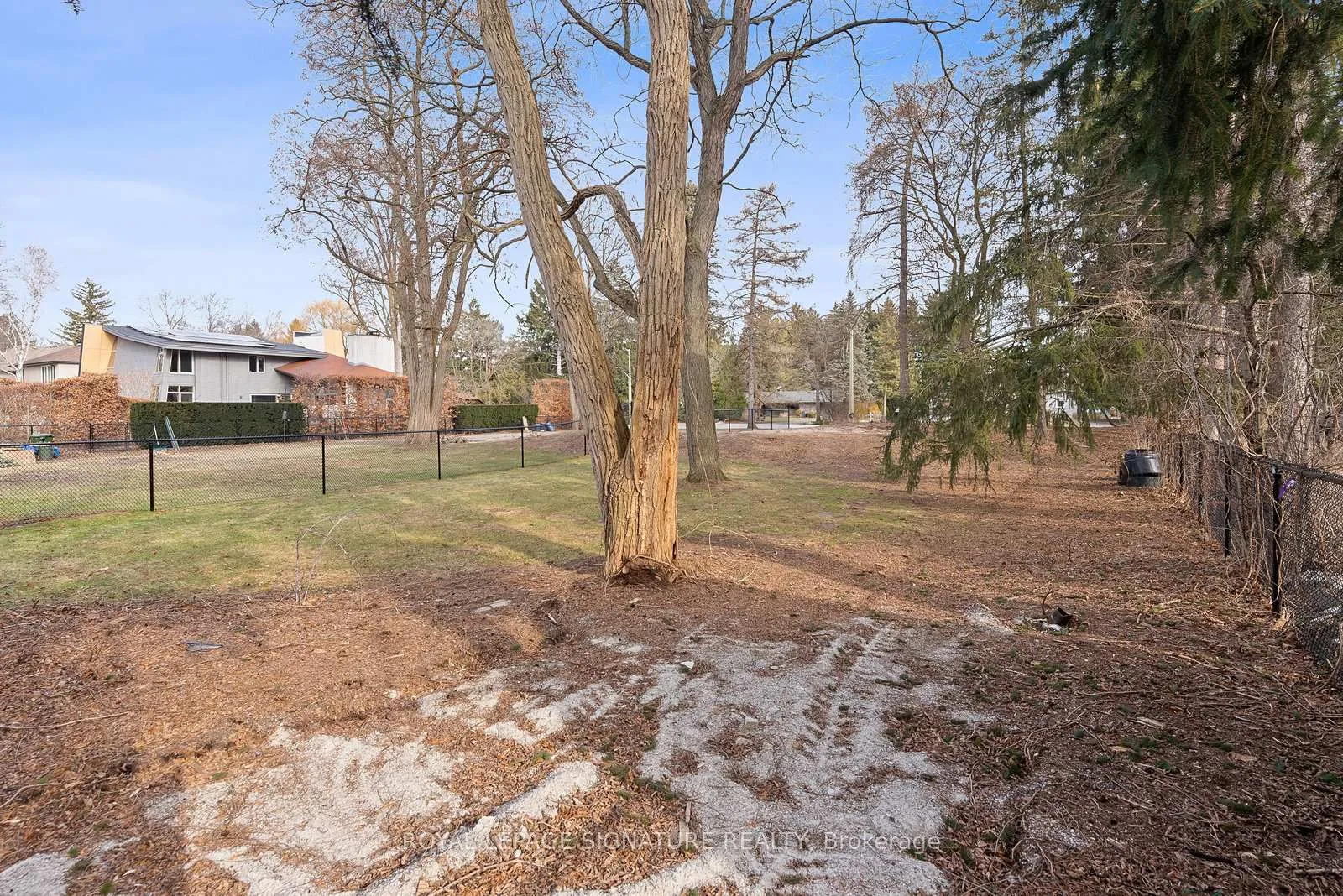 Photo 10 of 38B Dove Lane, Markham, Thornhill — HOMEH