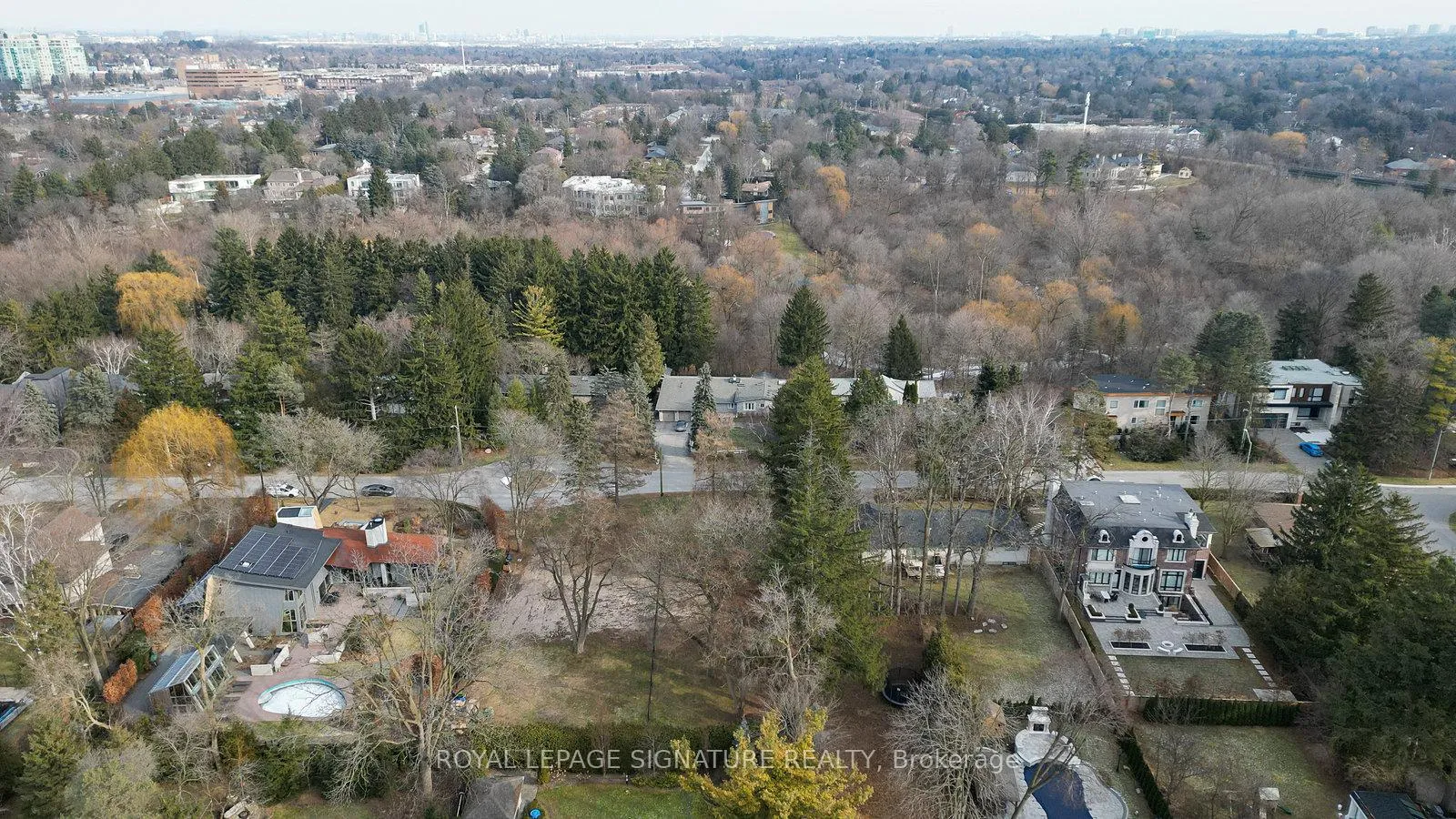 Photo 17 of 38B Dove Lane, Markham, Thornhill — HOMEH