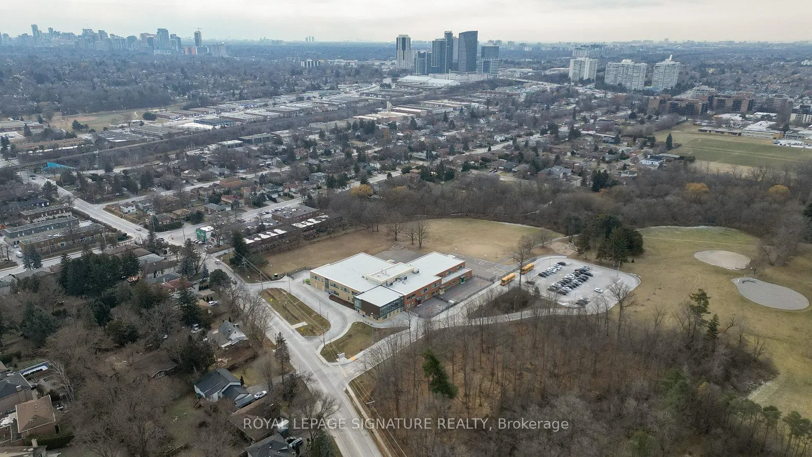 Photo 18 of 38B Dove Lane, Markham, Thornhill — HOMEH