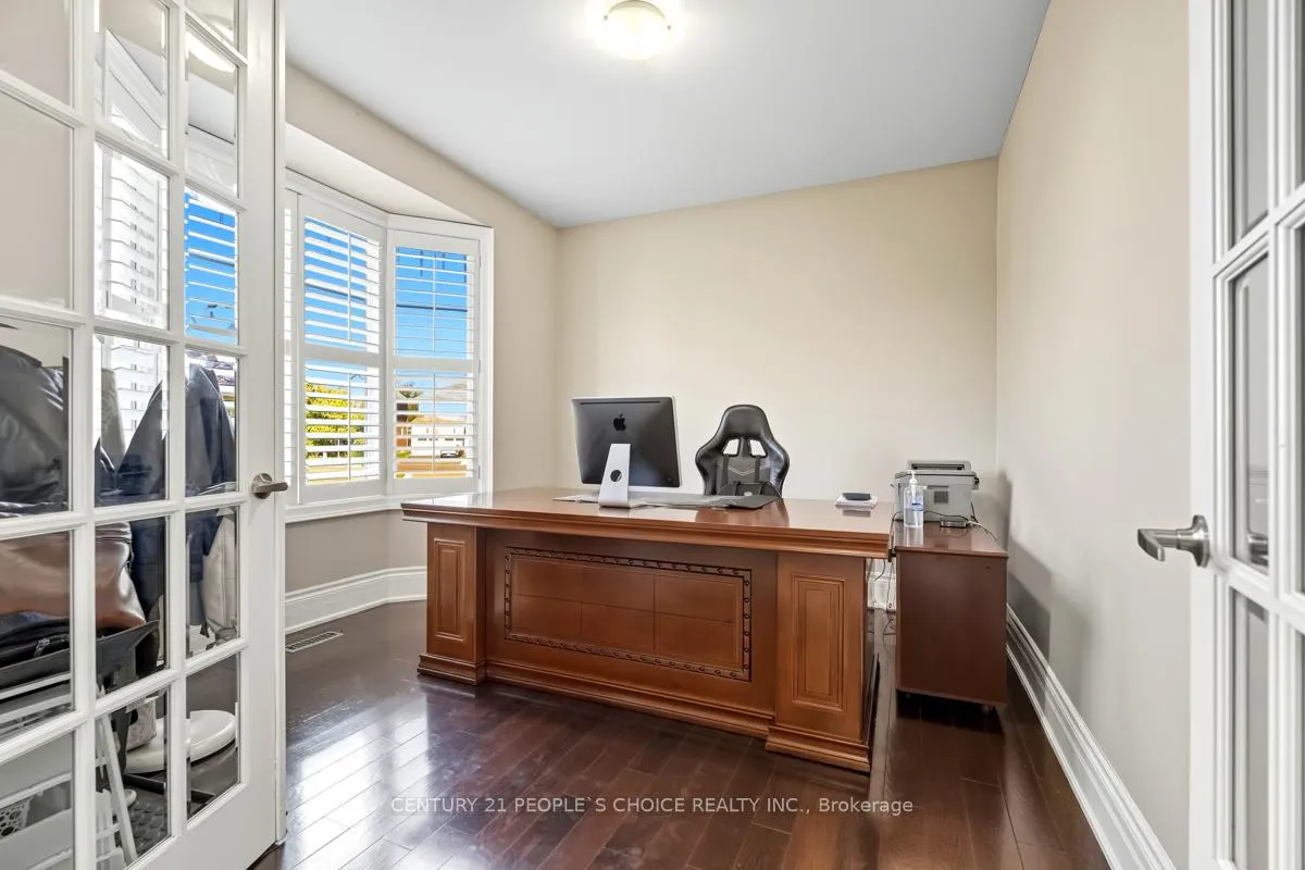 Photo 8 of 318 Laundon Terrace, Milton, Scott — HOMEH