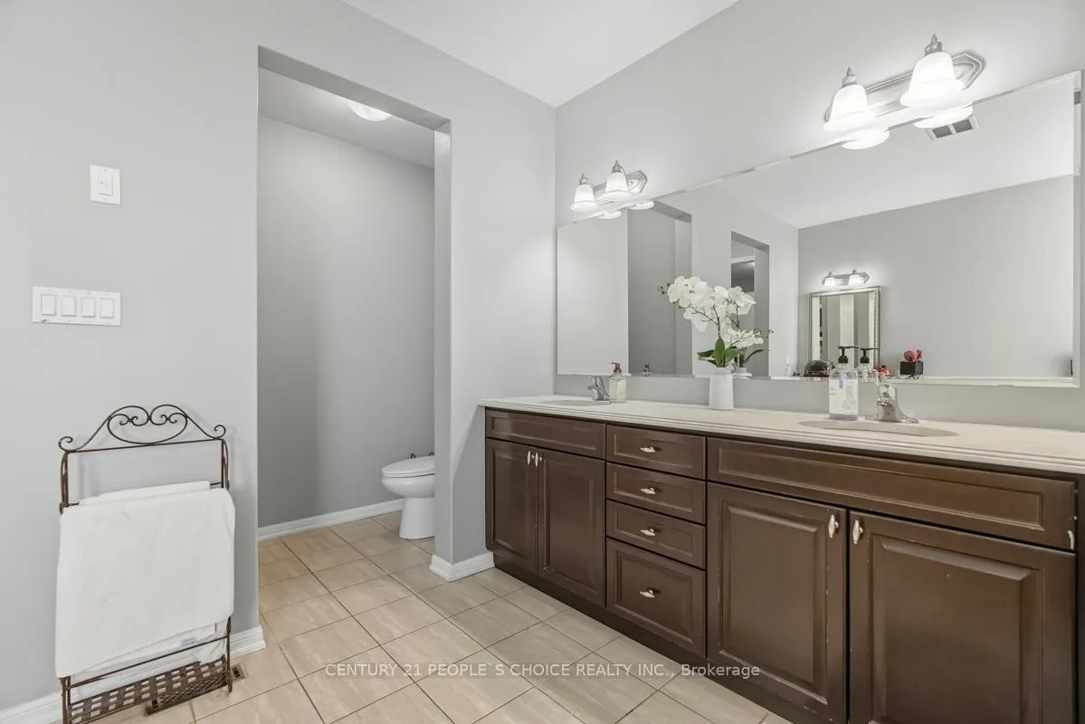 Photo 20 of 318 Laundon Terrace, Milton, Scott — HOMEH
