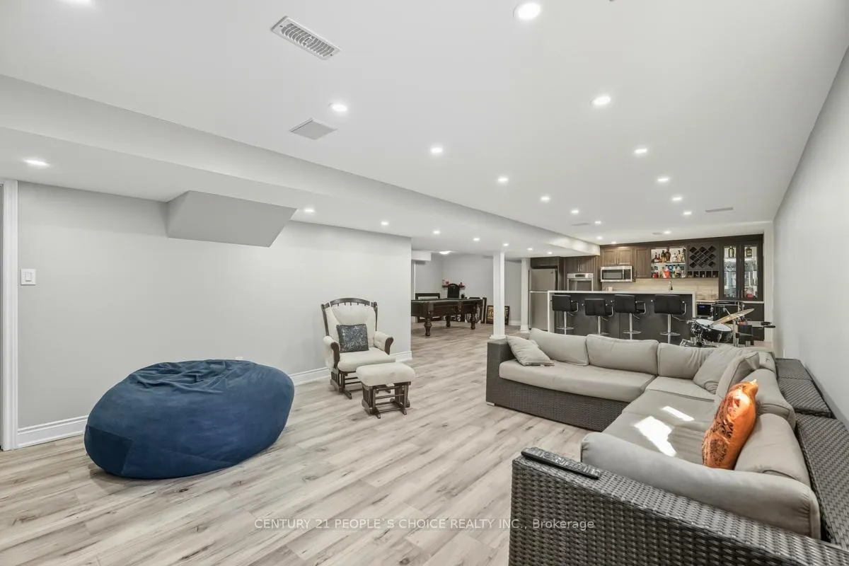 Photo 40 of 318 Laundon Terrace, Milton, Scott — HOMEH