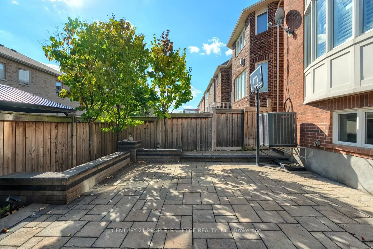 Photo 45 of 318 Laundon Terrace, Milton, Scott — HOMEH