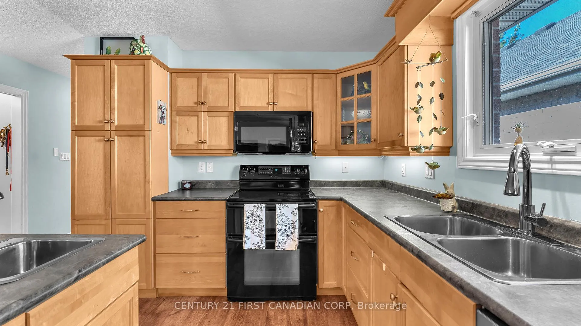 Photo 7 of 4.5 Morrison Drive, St. Thomas — HOMEH