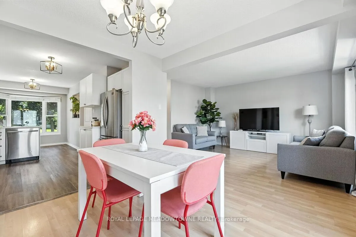 Photo 13 of 3 Lyton Crescent, Hamilton, Stoney Creek — HOMEH