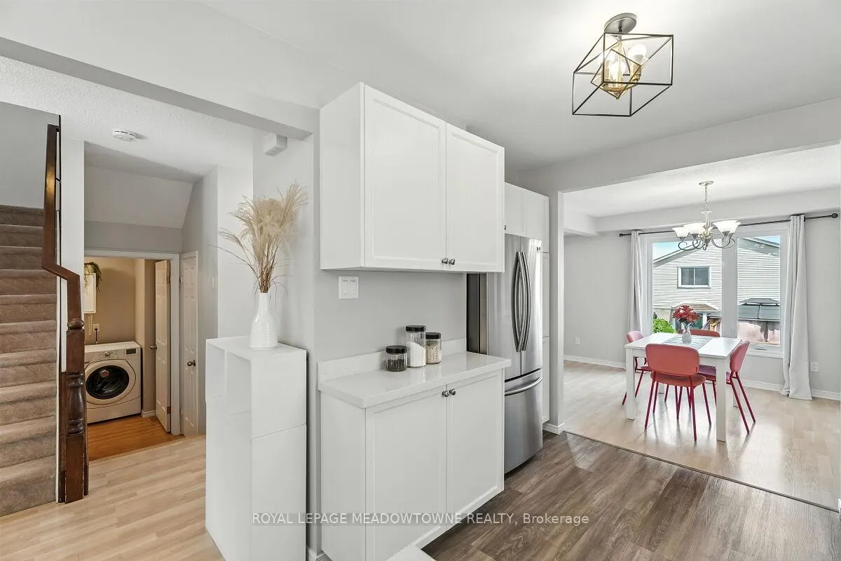Photo 15 of 3 Lyton Crescent, Hamilton, Stoney Creek — HOMEH