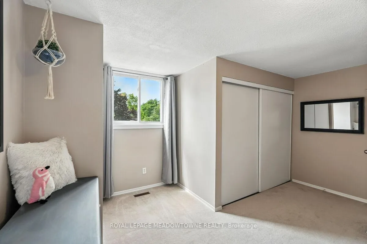 Photo 26 of 3 Lyton Crescent, Hamilton, Stoney Creek — HOMEH