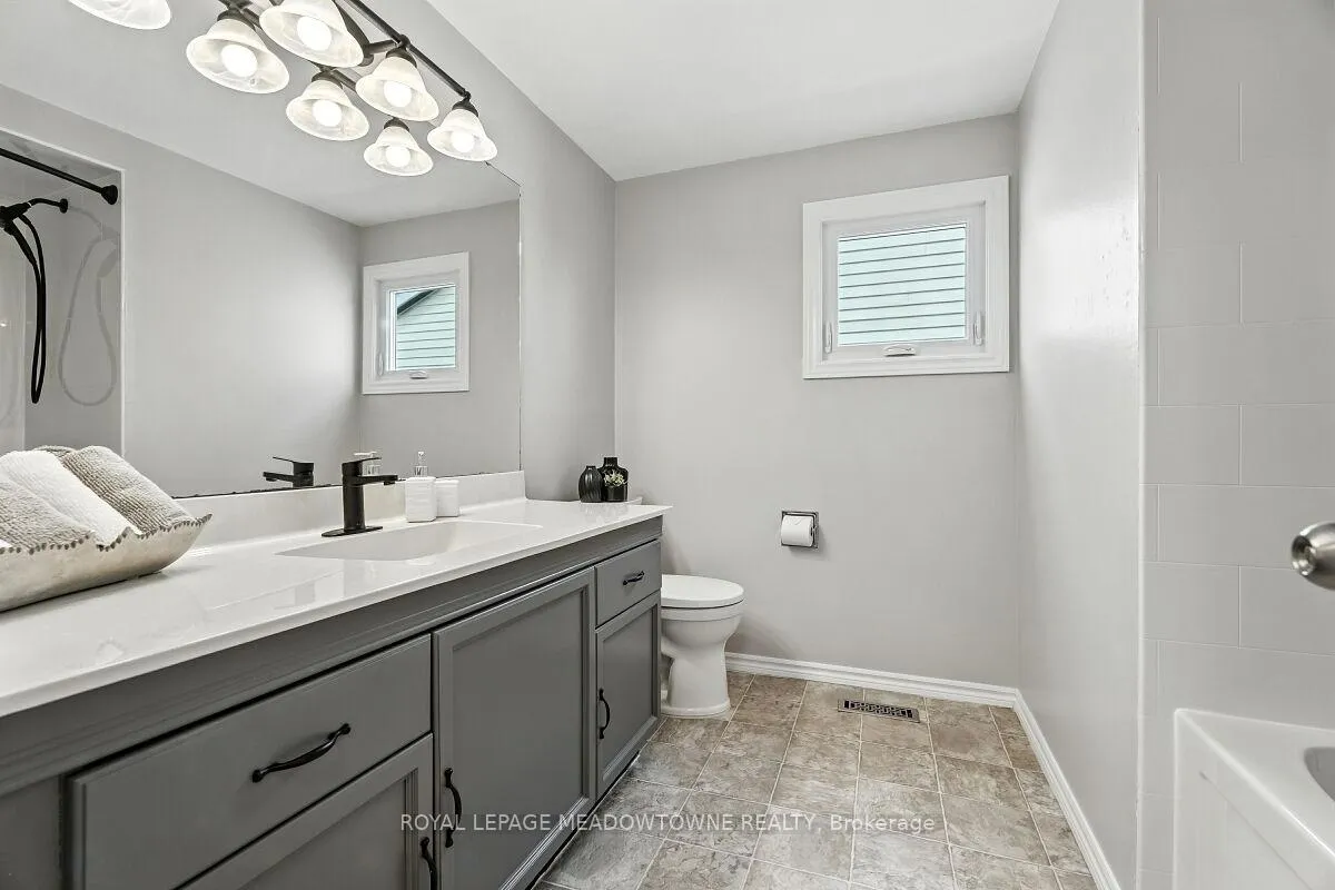 Photo 27 of 3 Lyton Crescent, Hamilton, Stoney Creek — HOMEH